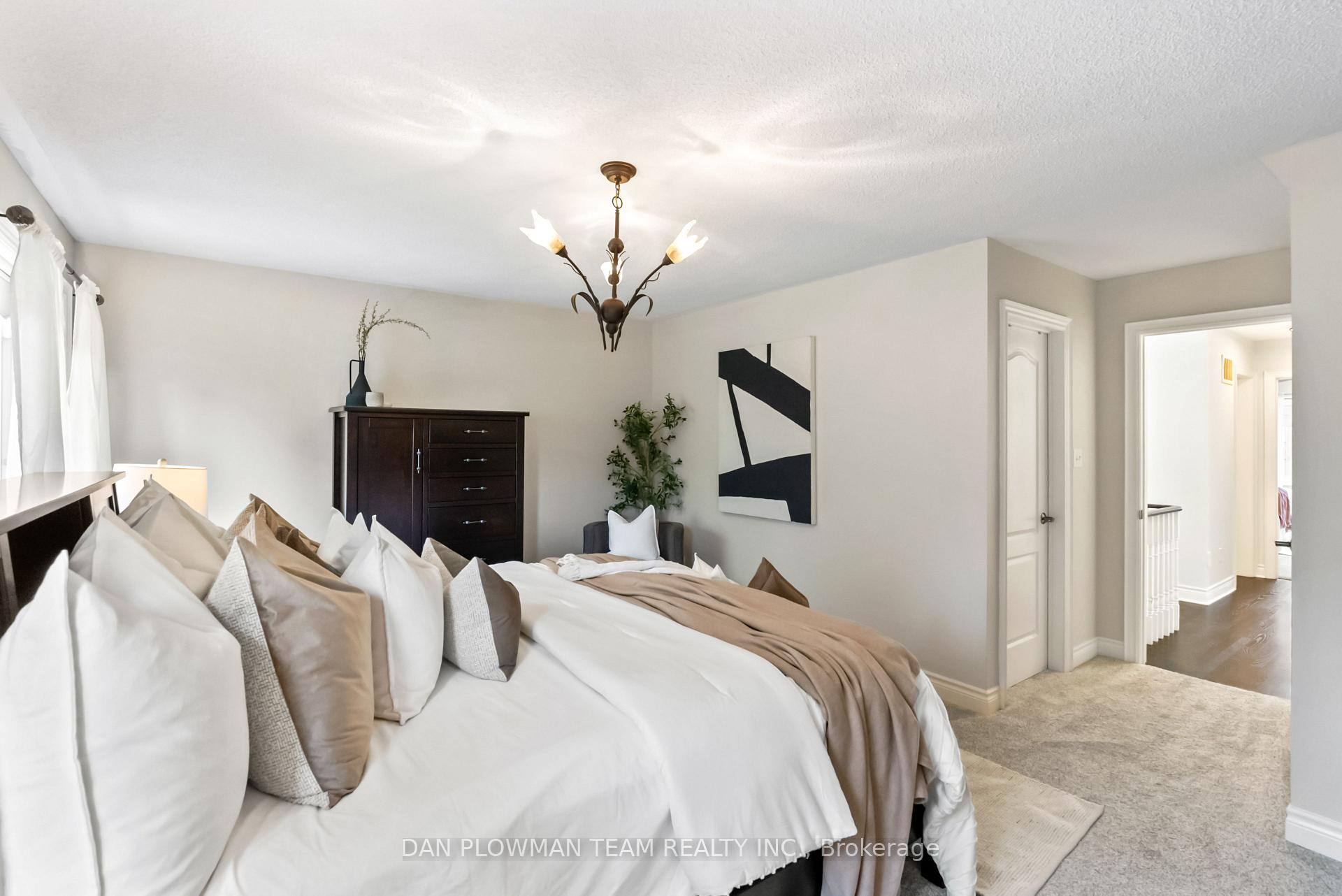 Photo 23 of 644 Blackwood Boulevard, Oshawa, Taunton — HOMEH