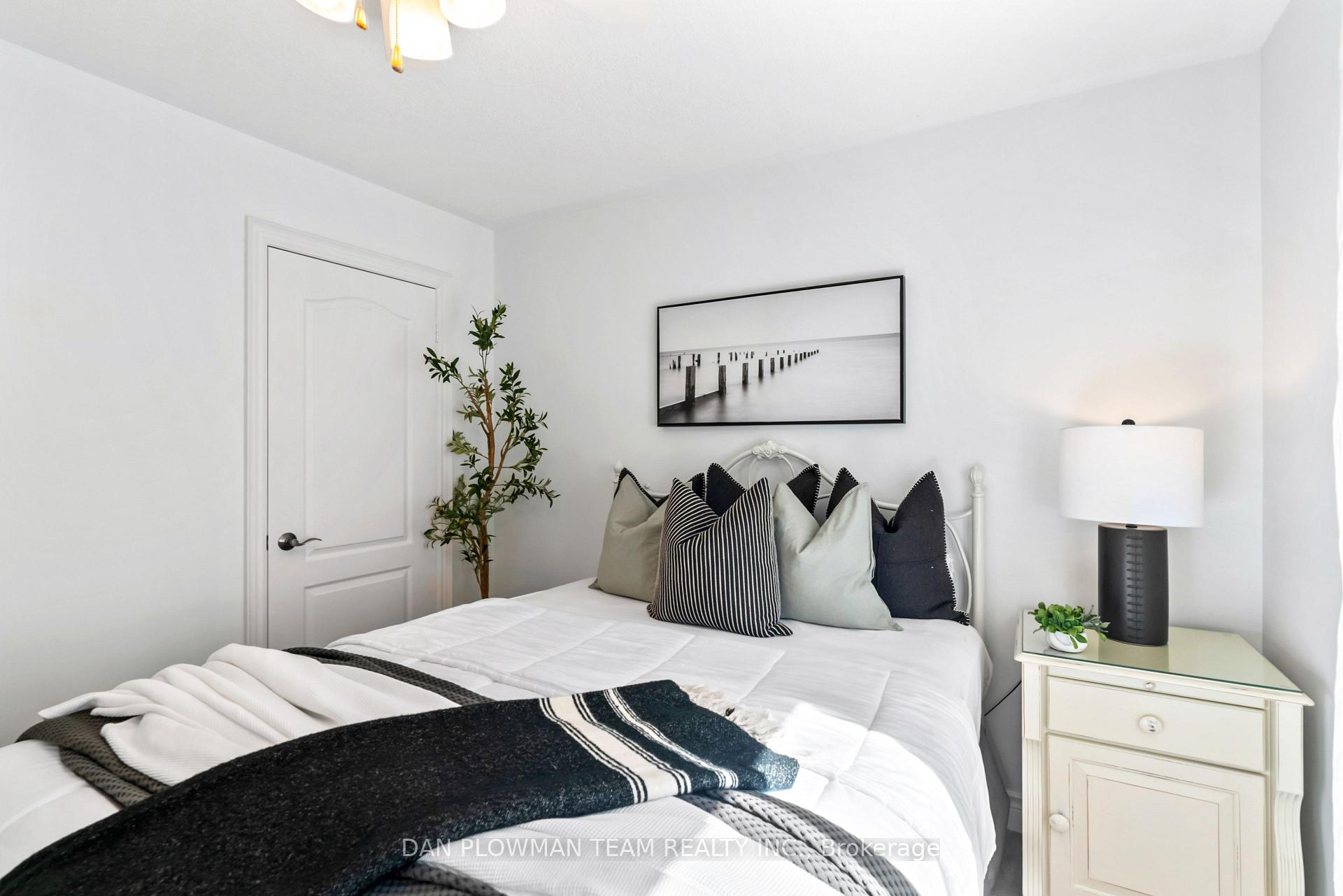 Photo 28 of 644 Blackwood Boulevard, Oshawa, Taunton — HOMEH