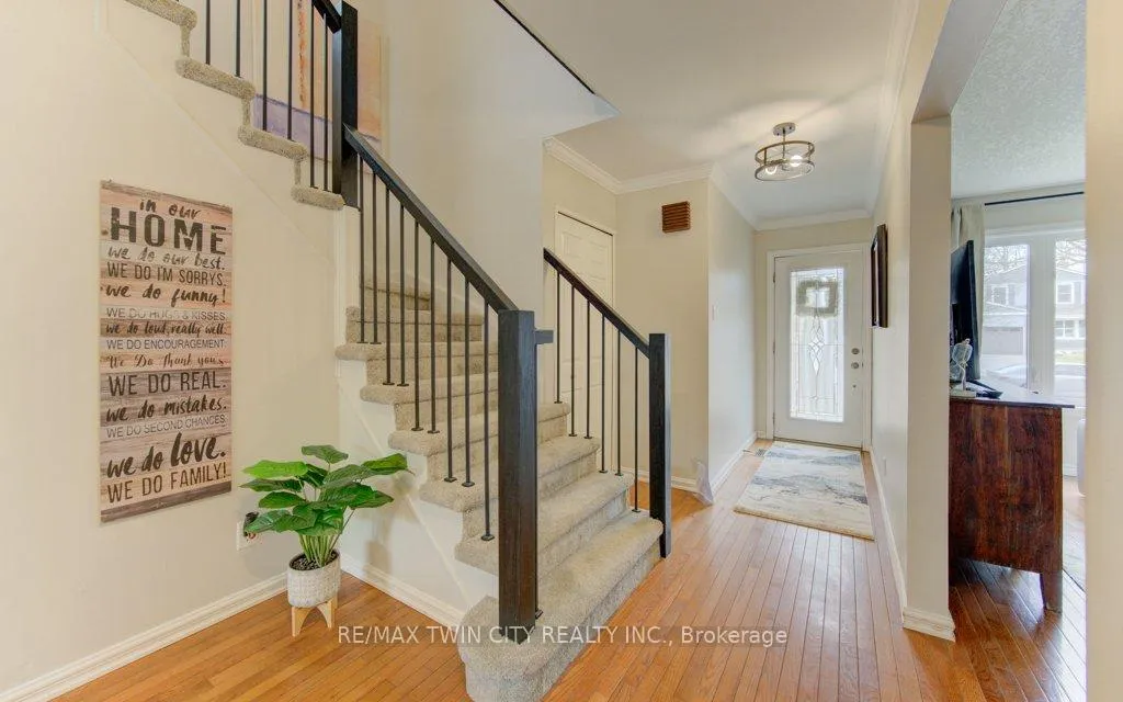 Photo 3 of 15 Deerwood Crescent, Kitchener — HOMEH