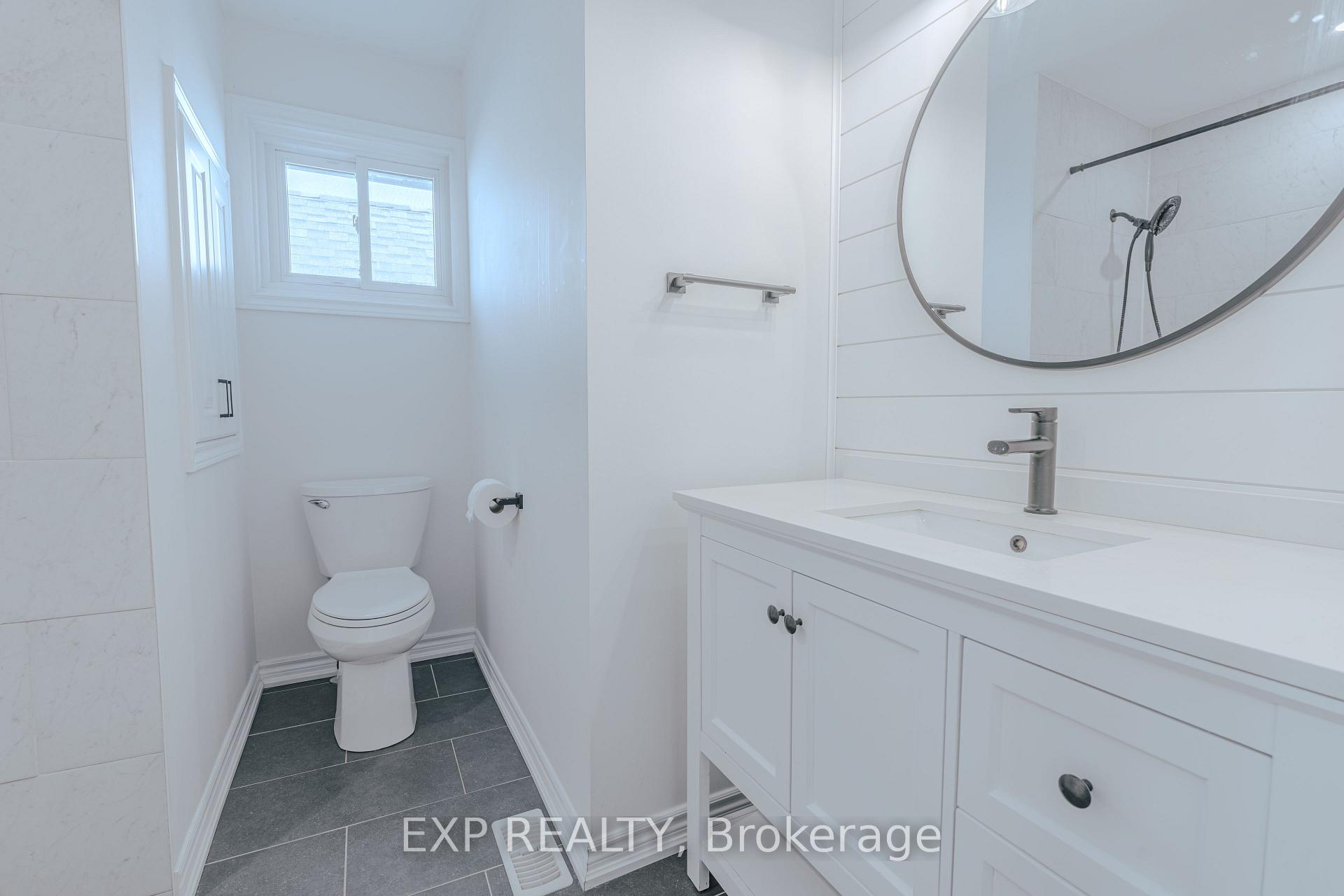 Photo 11 of 39 Seneca Avenue, Oshawa, Samac — HOMEH