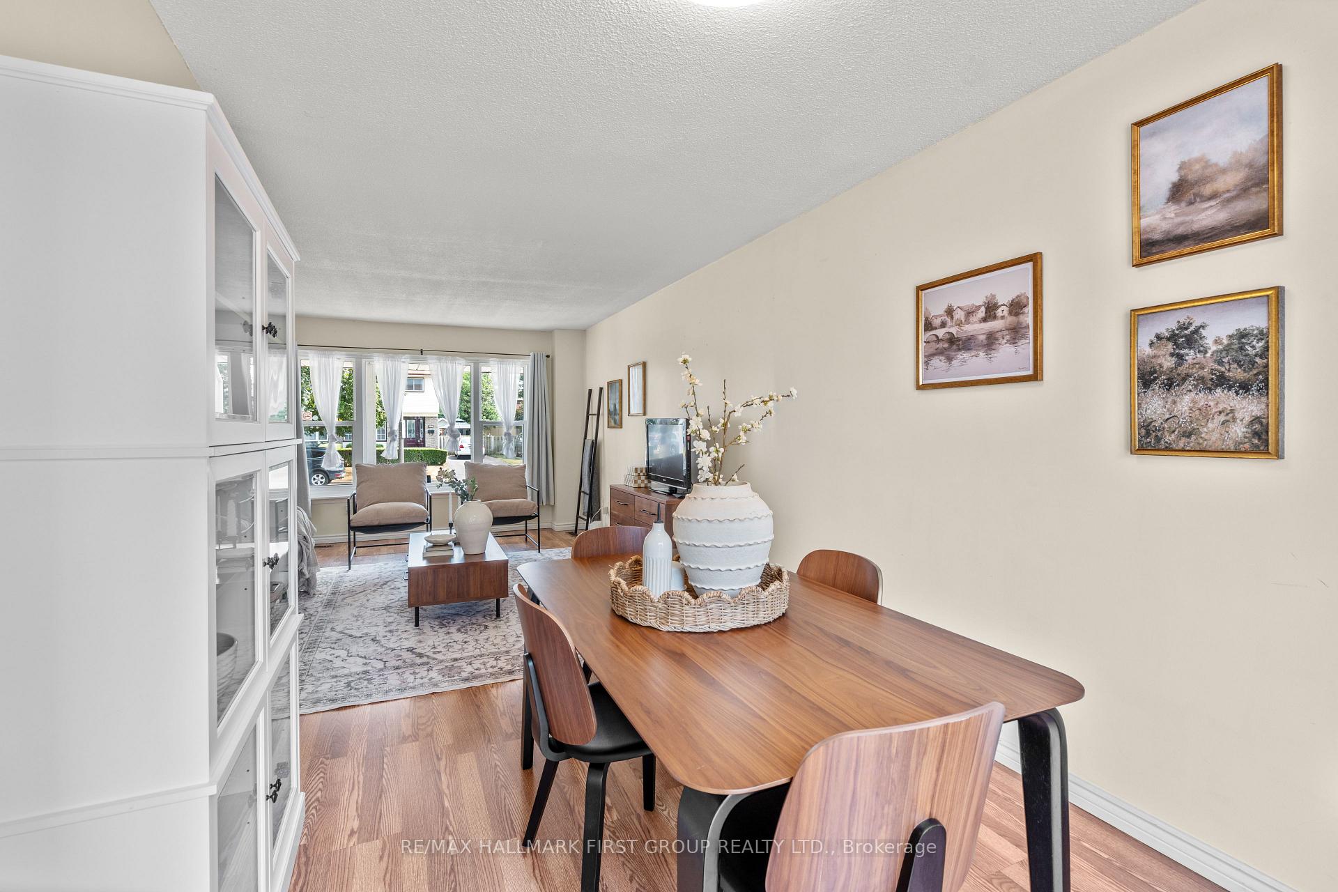 Photo 9 of 1257 Fenelon Crescent, Oshawa, Stevenson — HOMEH
