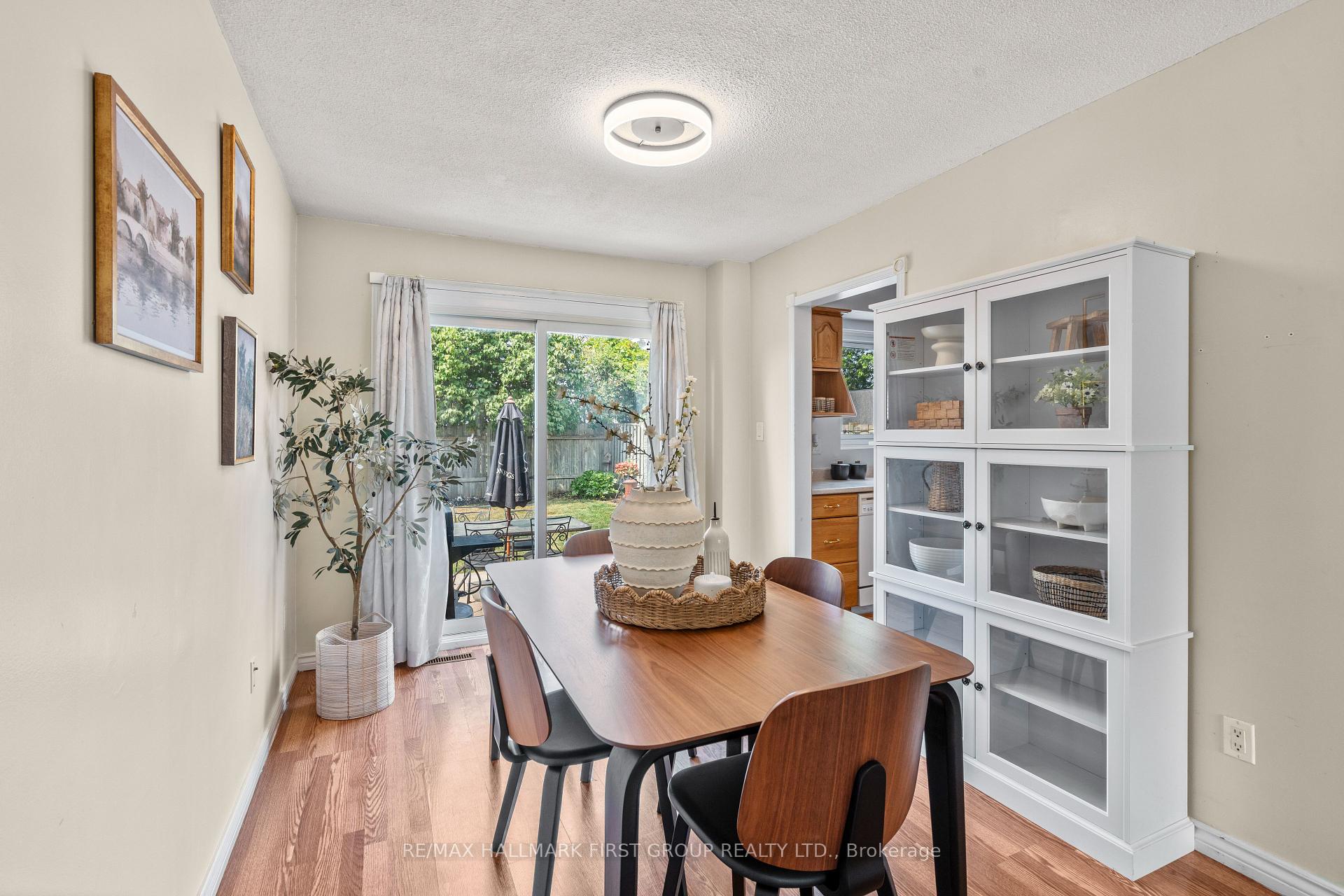 Photo 10 of 1257 Fenelon Crescent, Oshawa, Stevenson — HOMEH