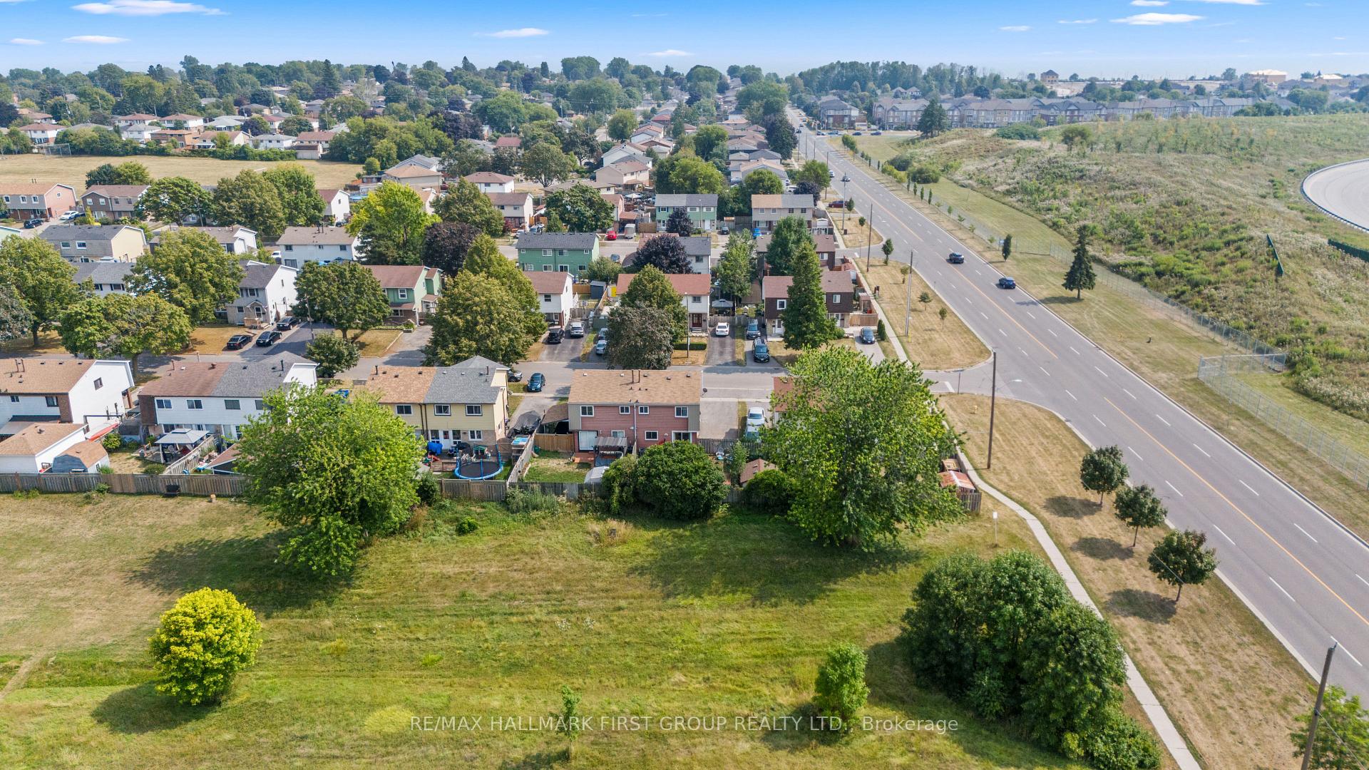 Photo 42 of 1257 Fenelon Crescent, Oshawa, Stevenson — HOMEH