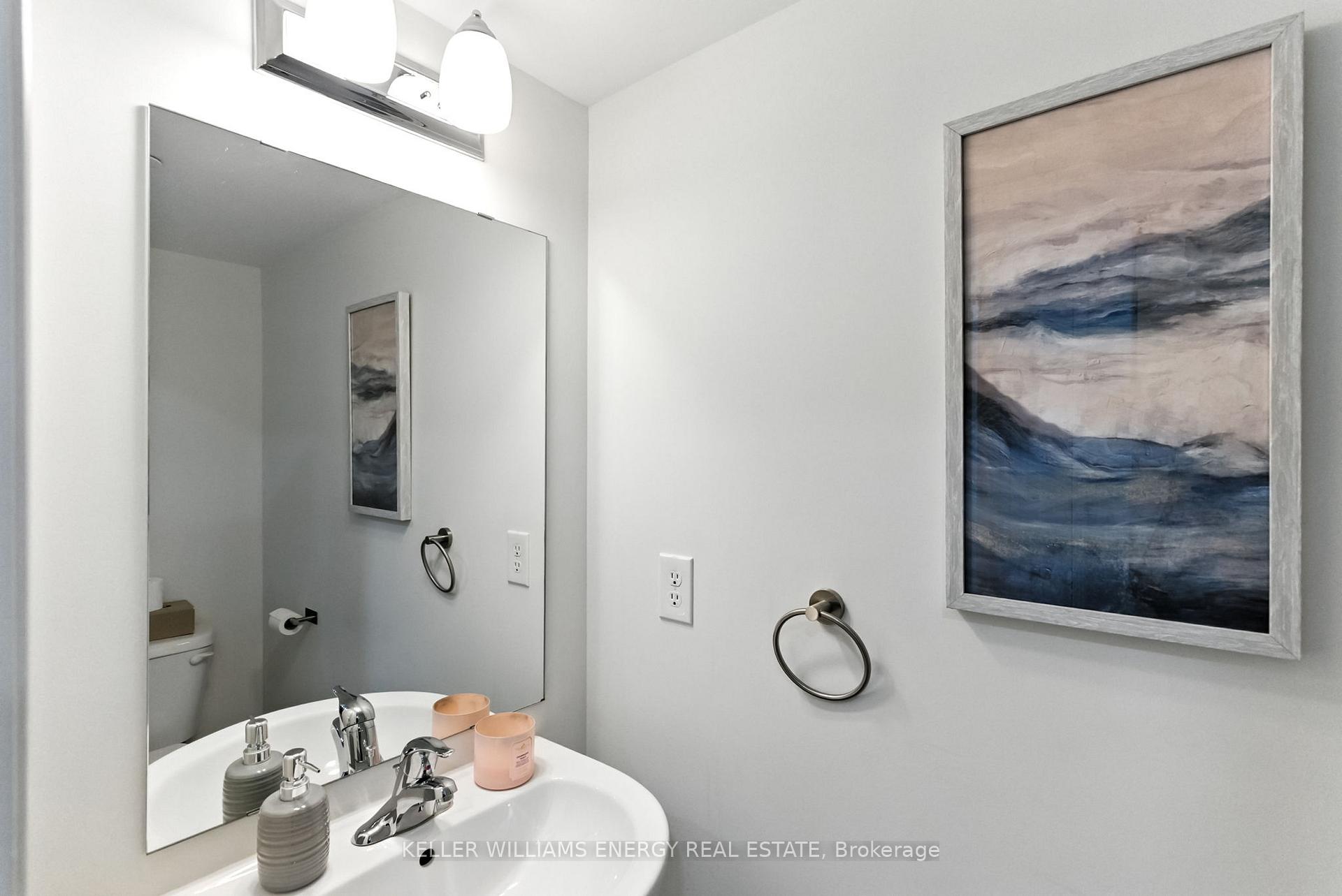 Photo 11 of 82 Sarita Path, Oshawa, Windfields — HOMEH