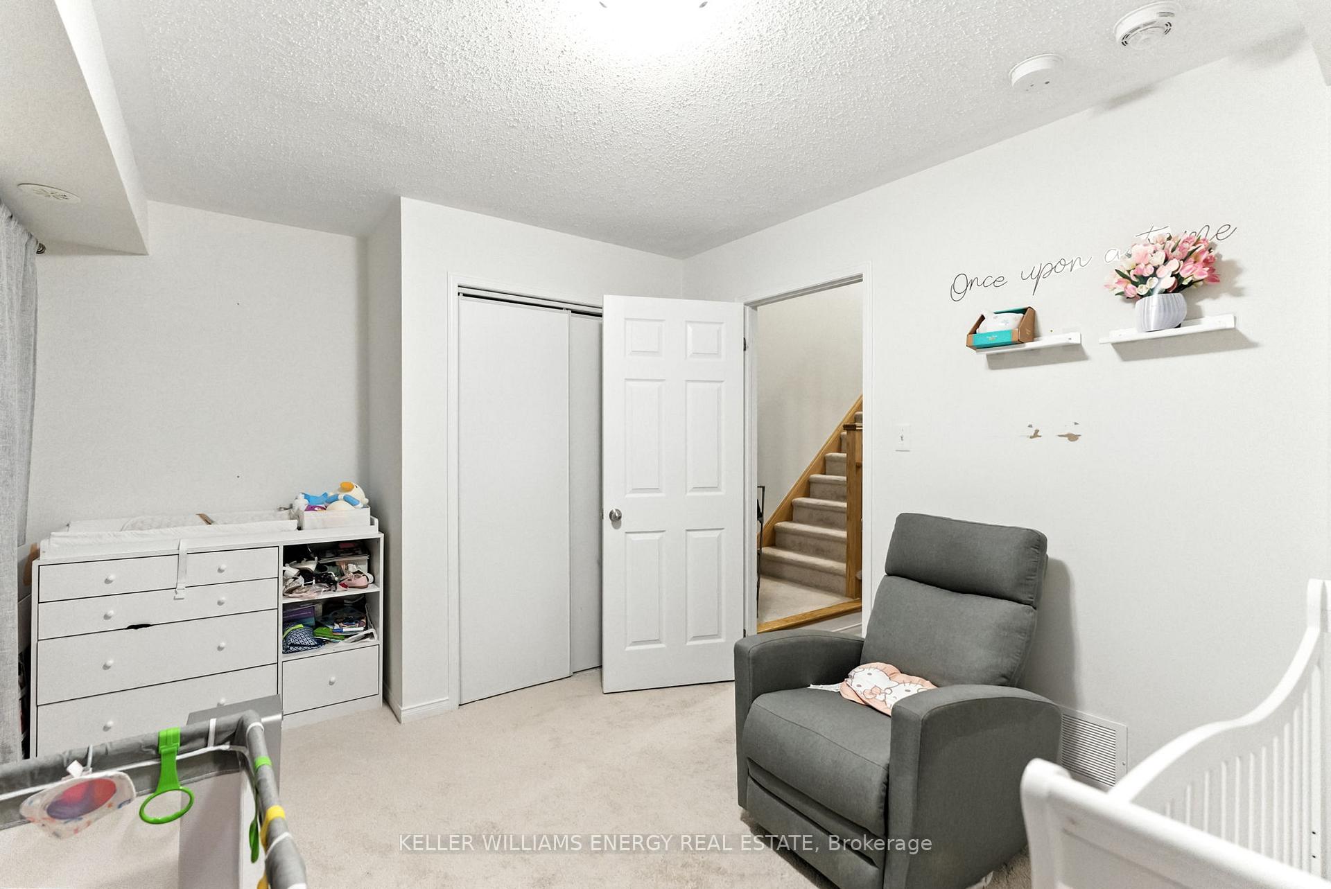 Photo 23 of 82 Sarita Path, Oshawa, Windfields — HOMEH