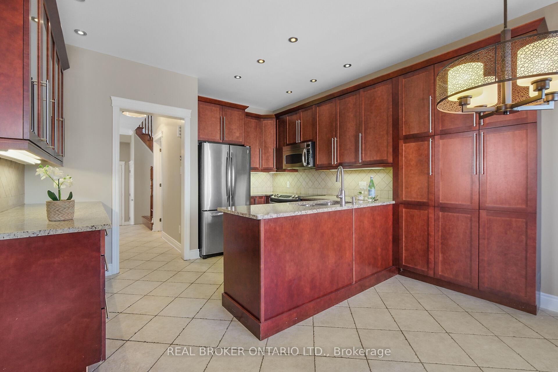 Photo 11 of 1017 Fieldfair Way, Ottawa, Notting Hill/Summerside — HOMEH