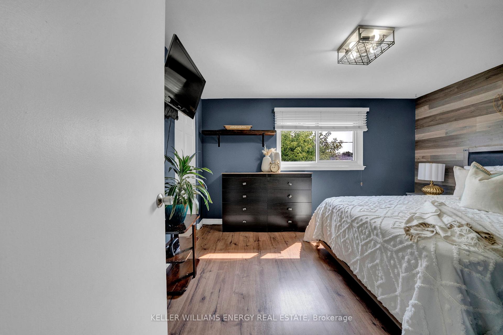 Photo 32 of 272 Durham Court, Oshawa, Vanier — HOMEH
