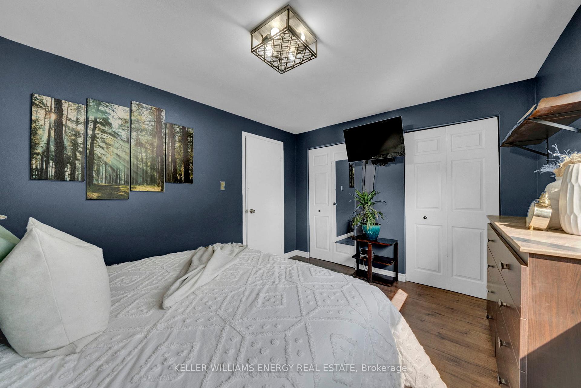 Photo 34 of 272 Durham Court, Oshawa, Vanier — HOMEH