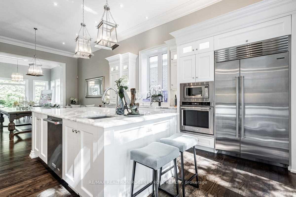 Photo 10 of 55 Fairway Heights Drive, Markham, Bayview Glen — HOMEH
