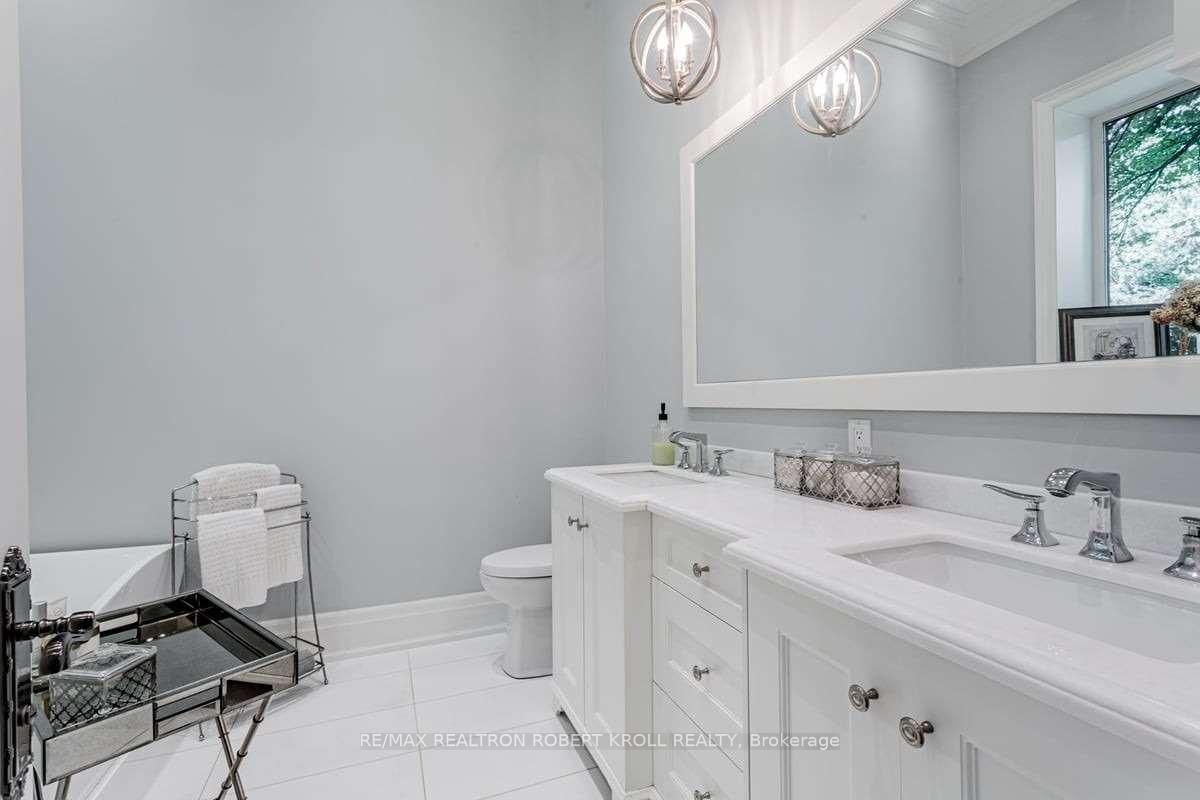 Photo 15 of 55 Fairway Heights Drive, Markham, Bayview Glen — HOMEH
