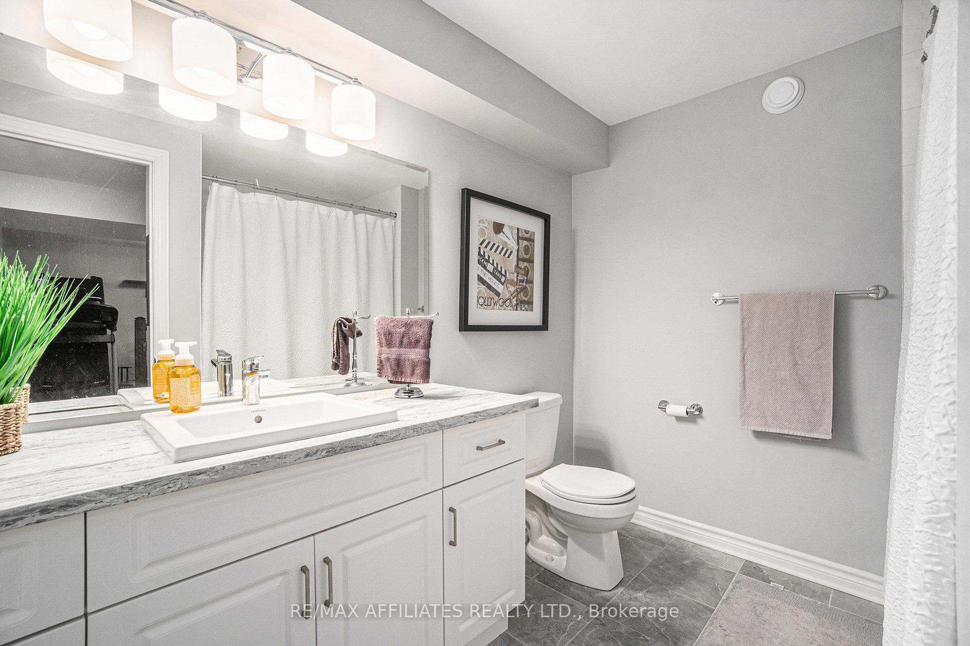 Photo 20 of 812 Tewin Circle, Ottawa, Camelot — HOMEH