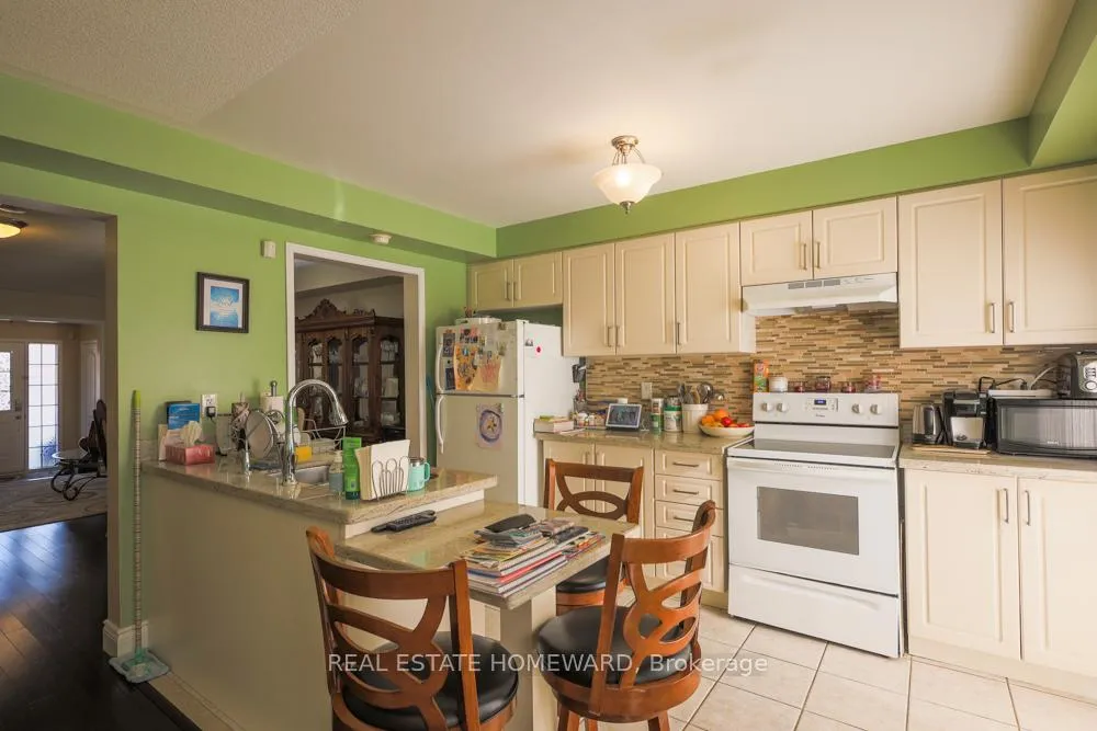 Photo 30 of 29 Beer Crescent, Ajax, South East — HOMEH