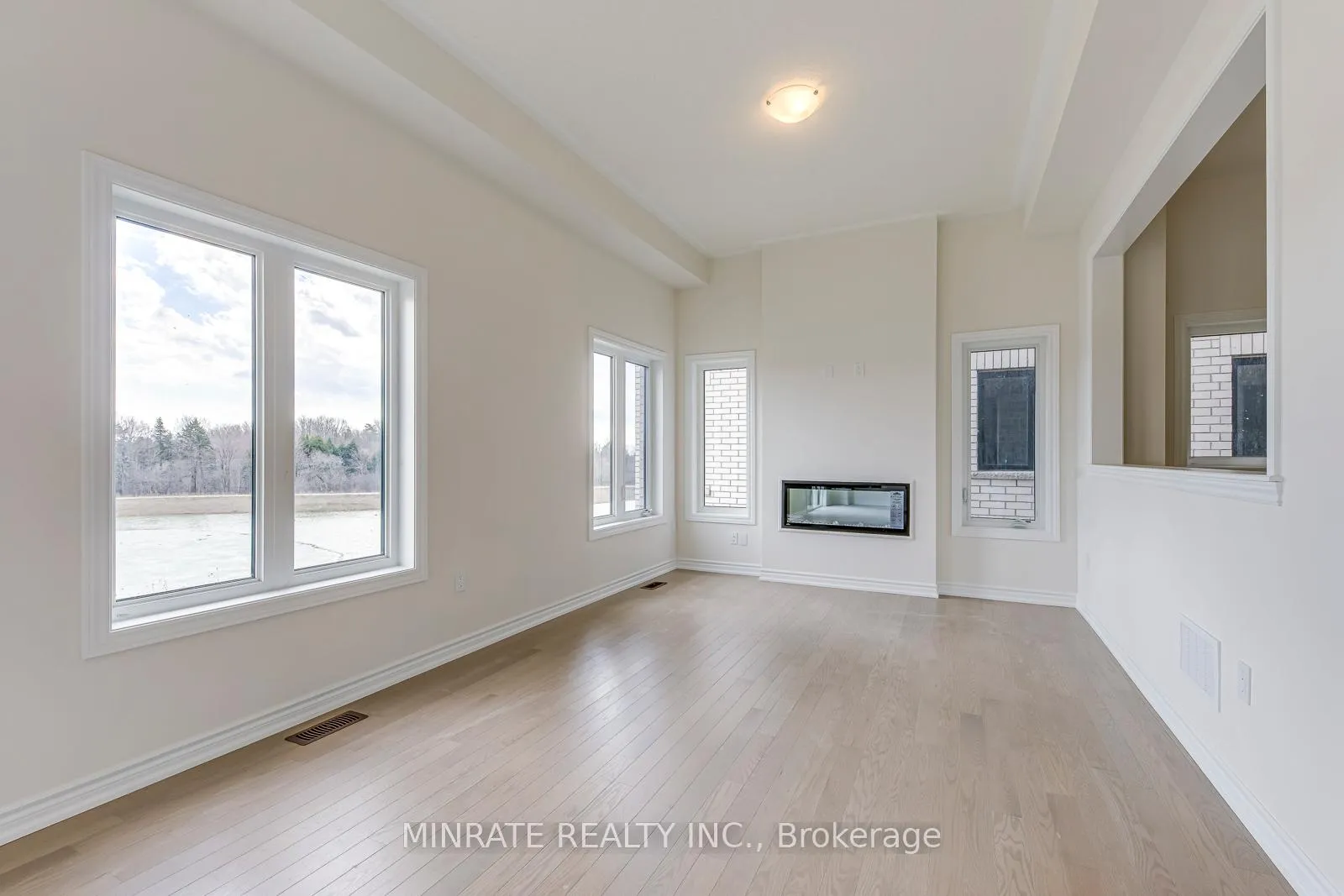 Photo 11 of 681 Catalina Manor, Pickering, Rural Pickering — HOMEH