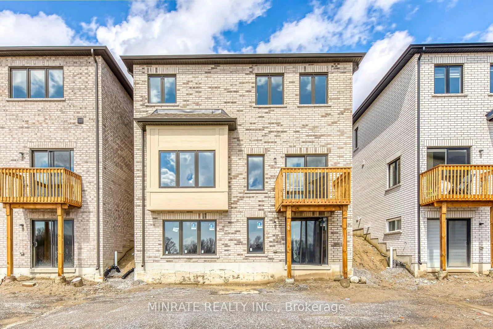 Photo 37 of 681 Catalina Manor, Pickering, Rural Pickering — HOMEH