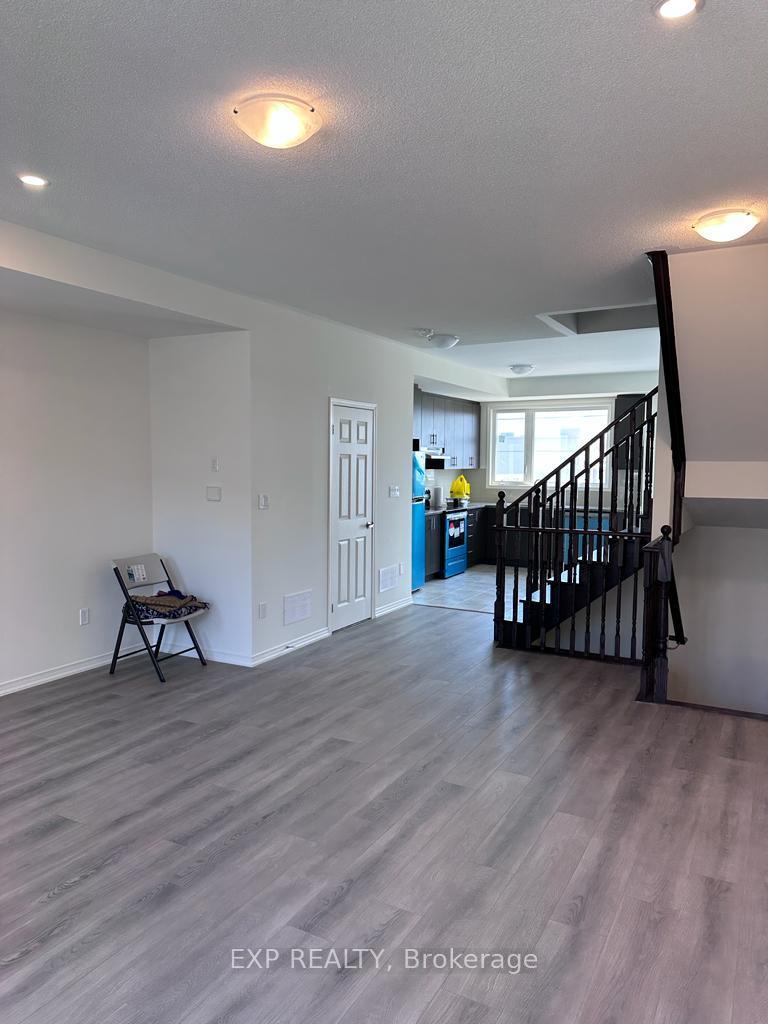 Photo 7 of 1469 Grand Prairie Path, Oshawa, Taunton — HOMEH