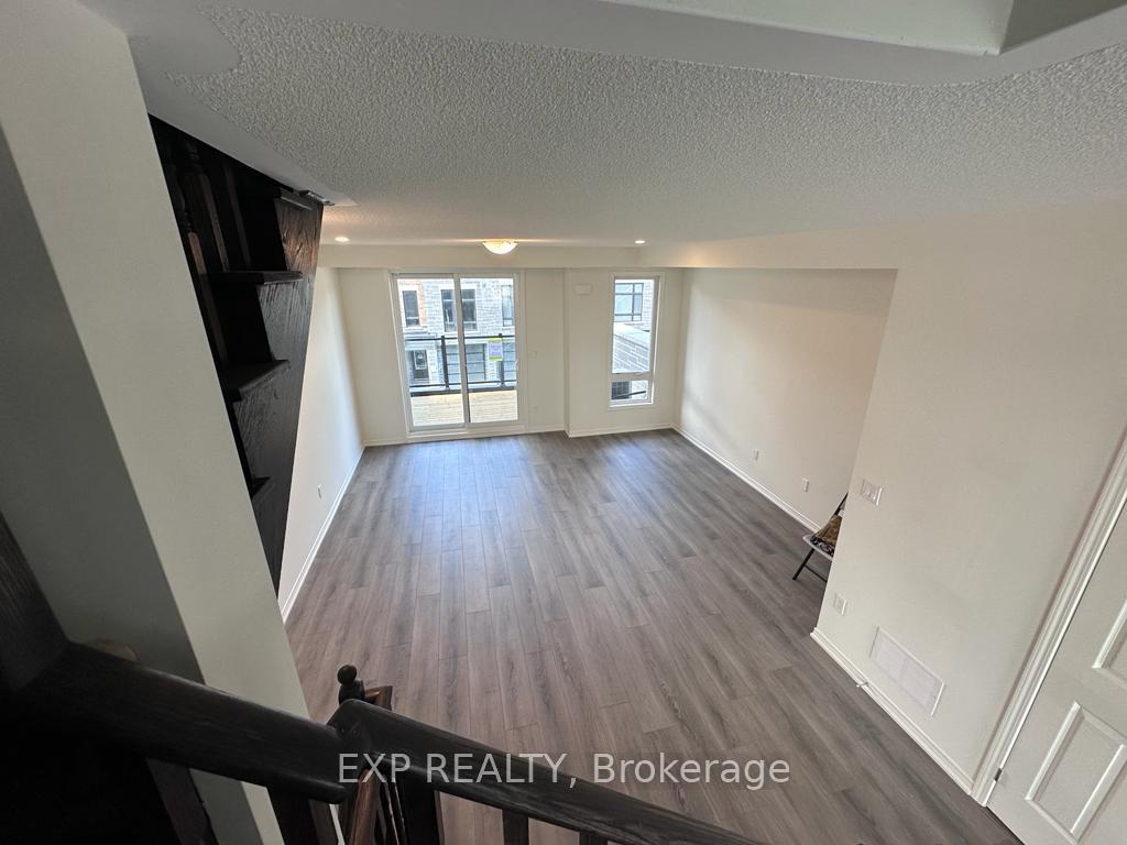 Photo 12 of 1469 Grand Prairie Path, Oshawa, Taunton — HOMEH
