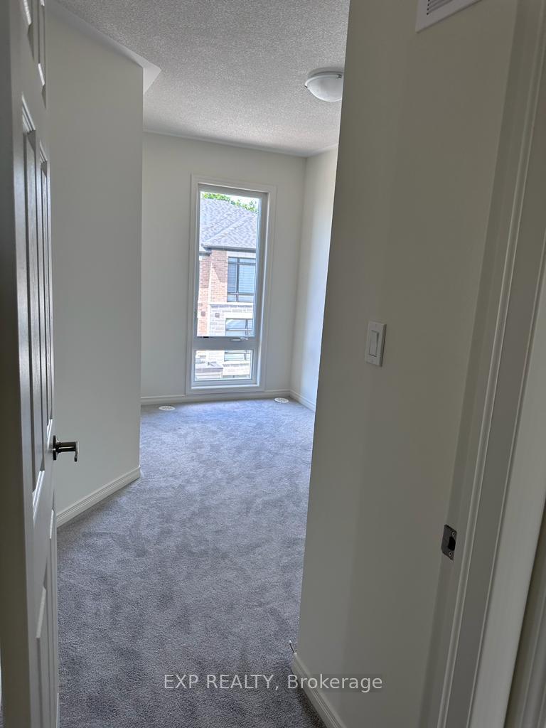 Photo 21 of 1469 Grand Prairie Path, Oshawa, Taunton — HOMEH
