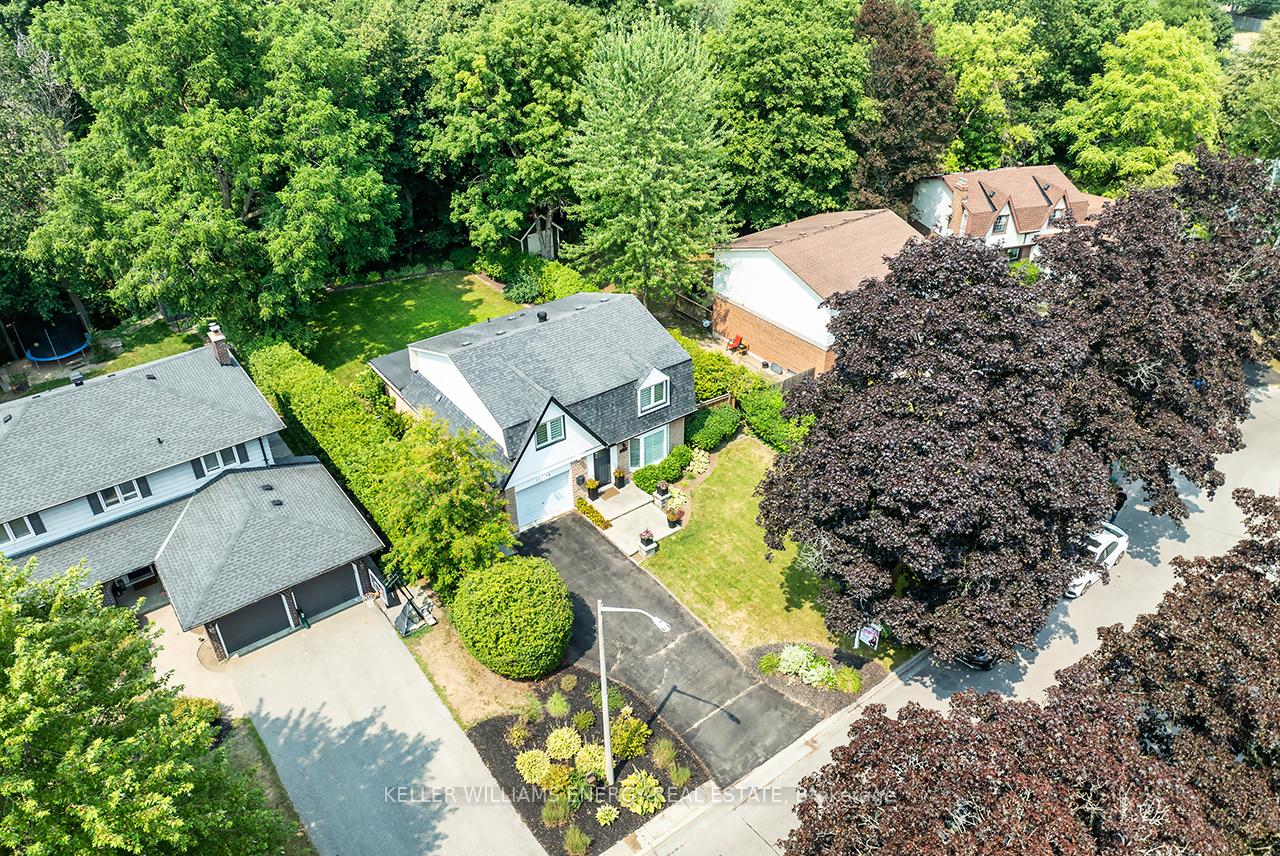 Photo 6 of 1118 Lobelia Court, Oshawa, Centennial — HOMEH