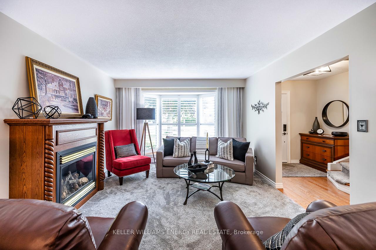 Photo 9 of 1118 Lobelia Court, Oshawa, Centennial — HOMEH