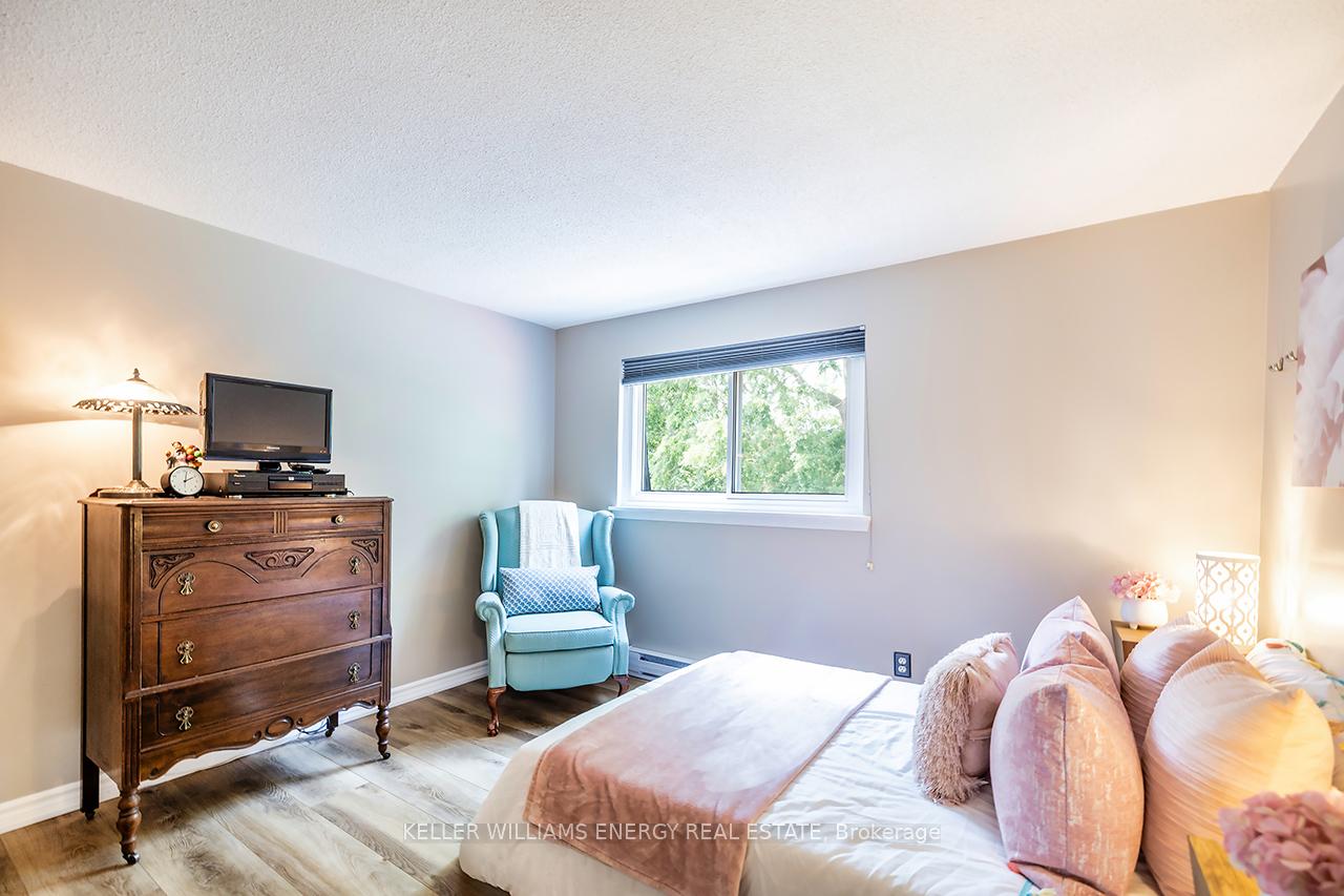 Photo 35 of 1118 Lobelia Court, Oshawa, Centennial — HOMEH