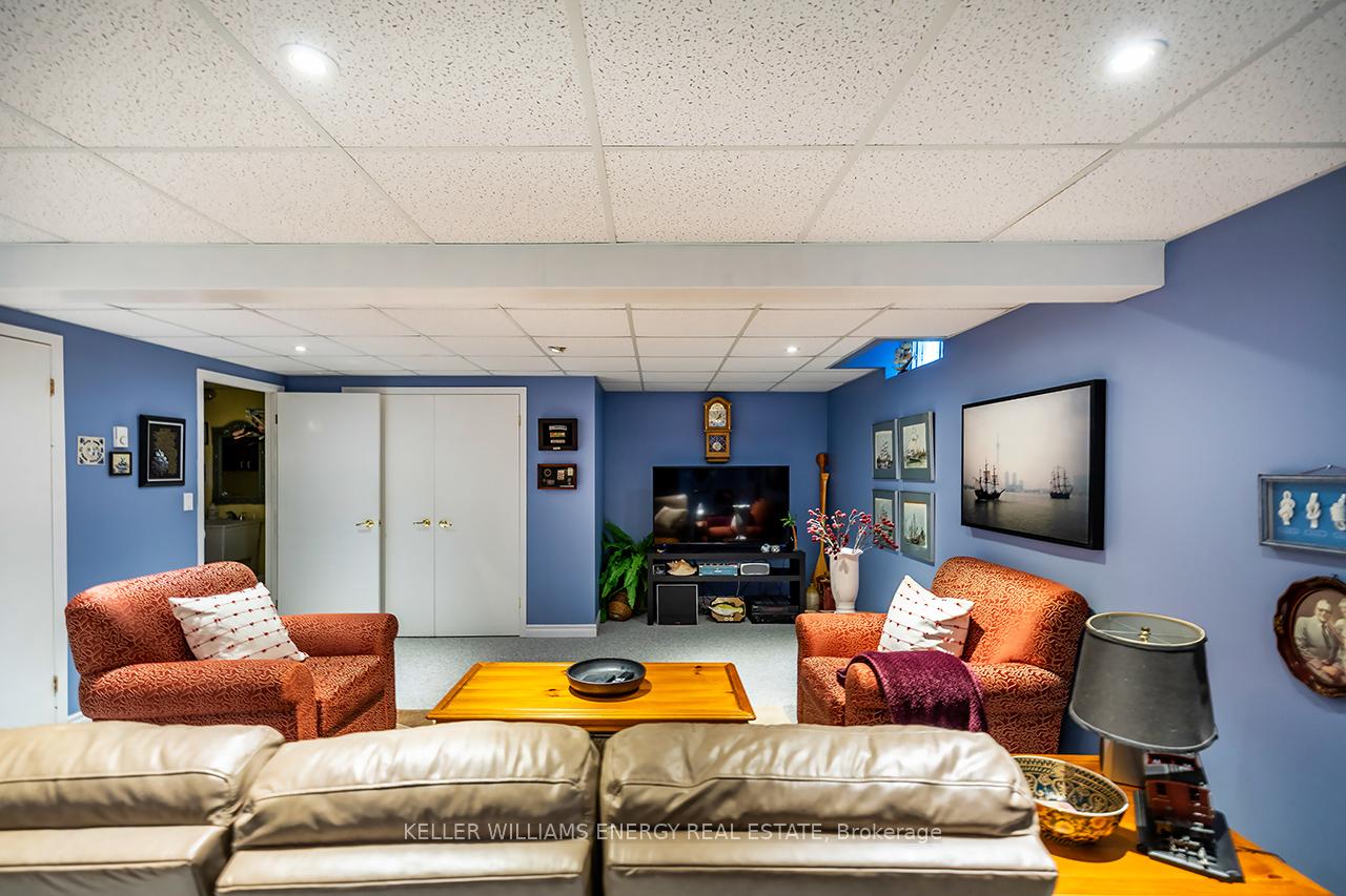 Photo 38 of 1118 Lobelia Court, Oshawa, Centennial — HOMEH