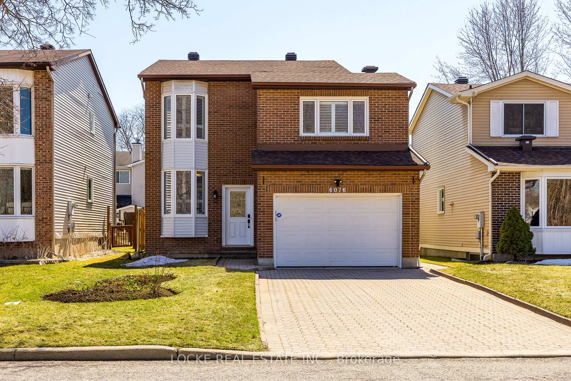 Photo 1 of 6076 Ridgelea Place, Ottawa, Chapel Hill — HOMEH
