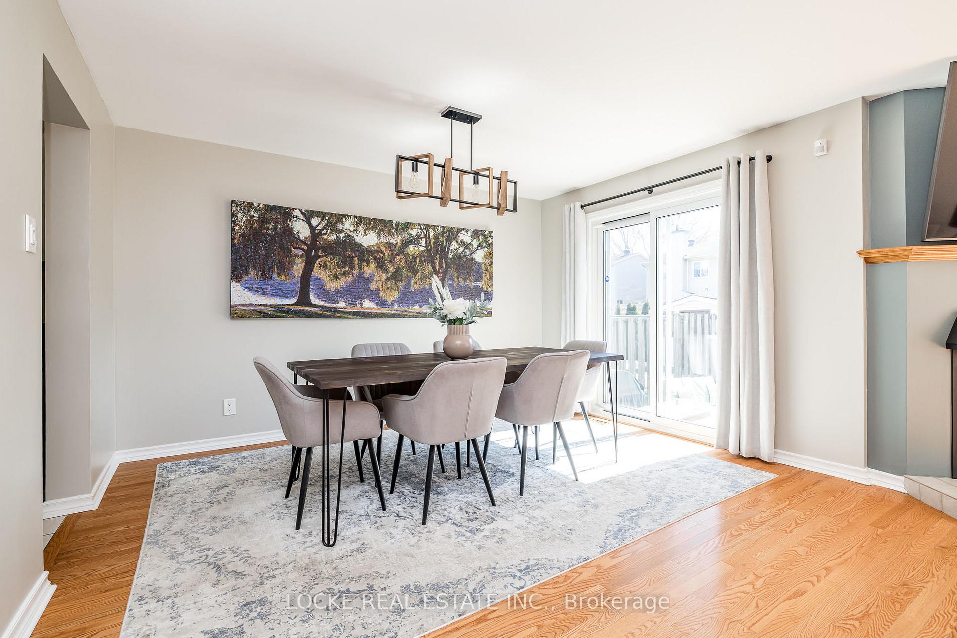 Photo 9 of 6076 Ridgelea Place, Ottawa, Chapel Hill — HOMEH