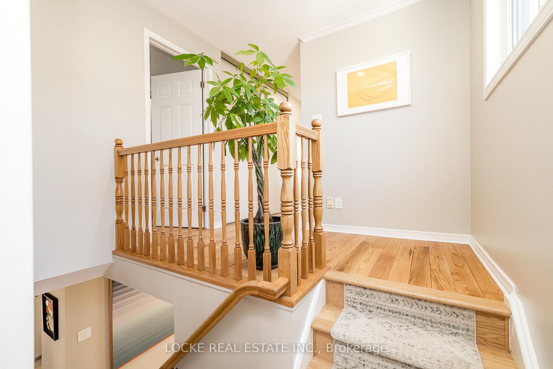 Photo 19 of 6076 Ridgelea Place, Ottawa, Chapel Hill — HOMEH