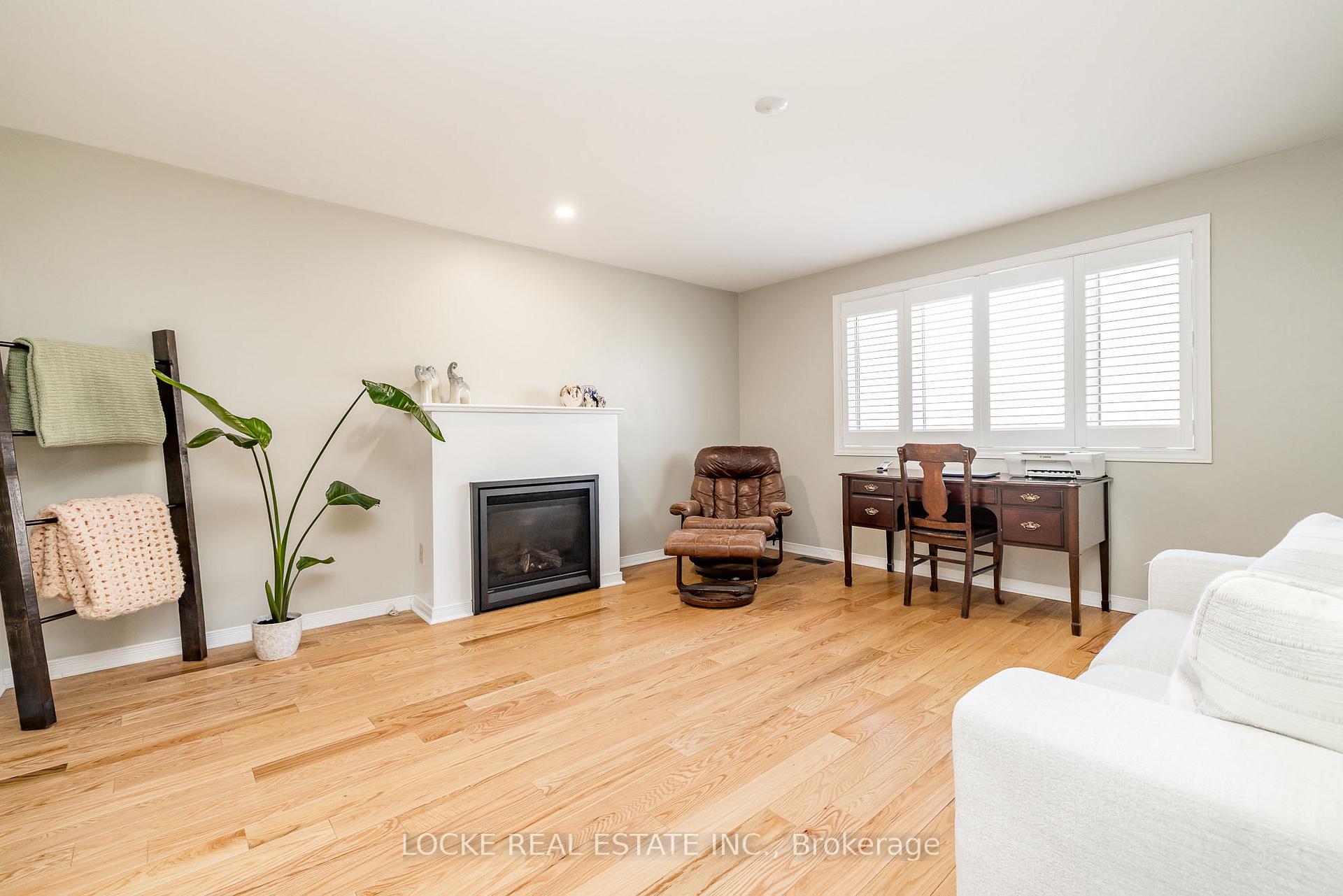 Photo 22 of 6076 Ridgelea Place, Ottawa, Chapel Hill — HOMEH