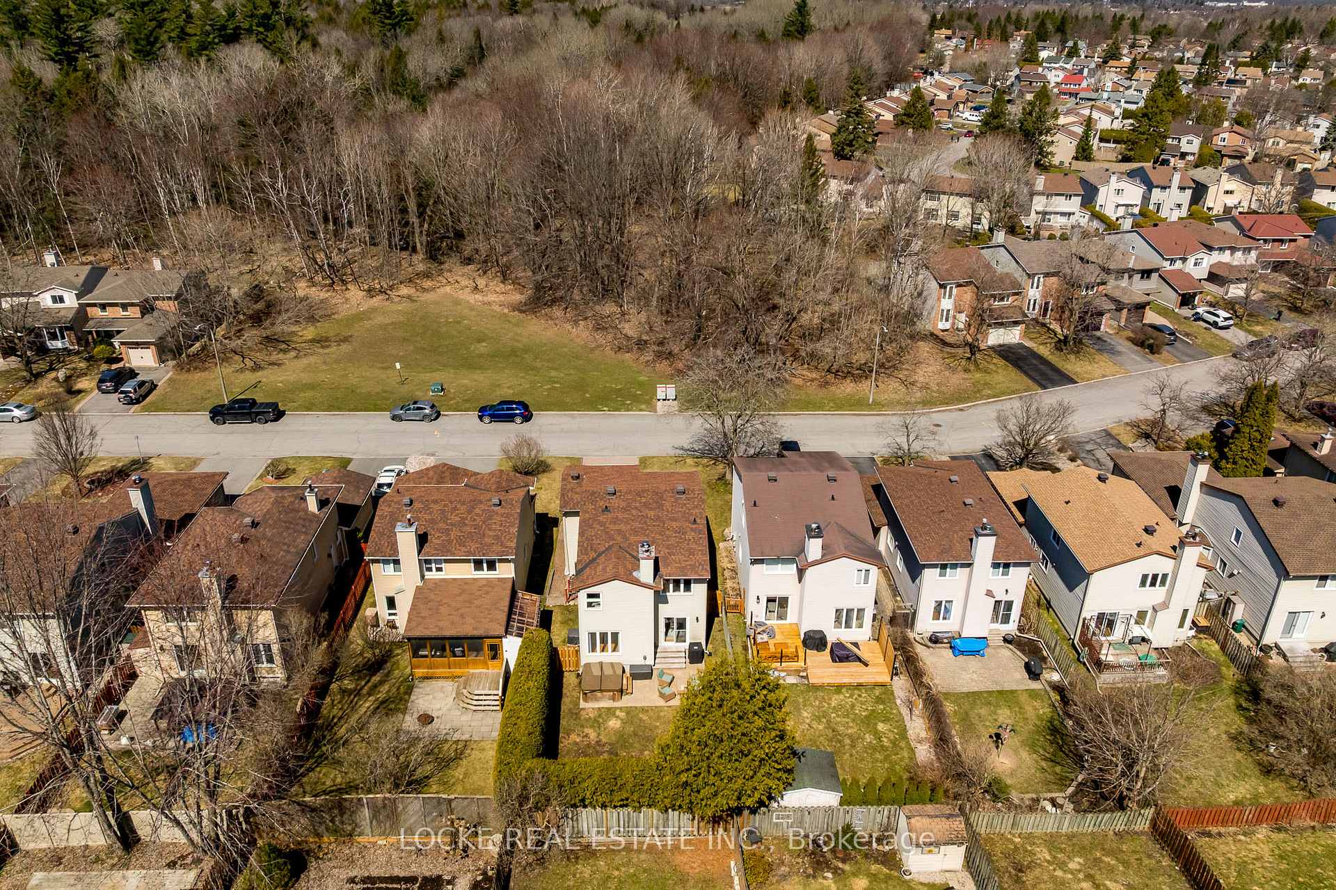 Photo 35 of 6076 Ridgelea Place, Ottawa, Chapel Hill — HOMEH