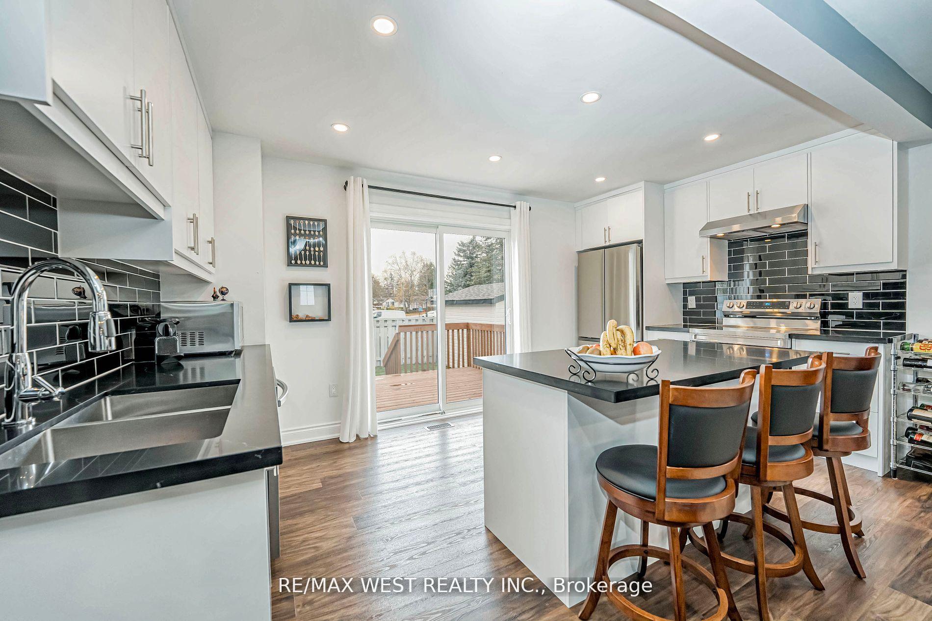 Photo 10 of 49 Park Crescent, New Tecumseth, Tottenham — HOMEH