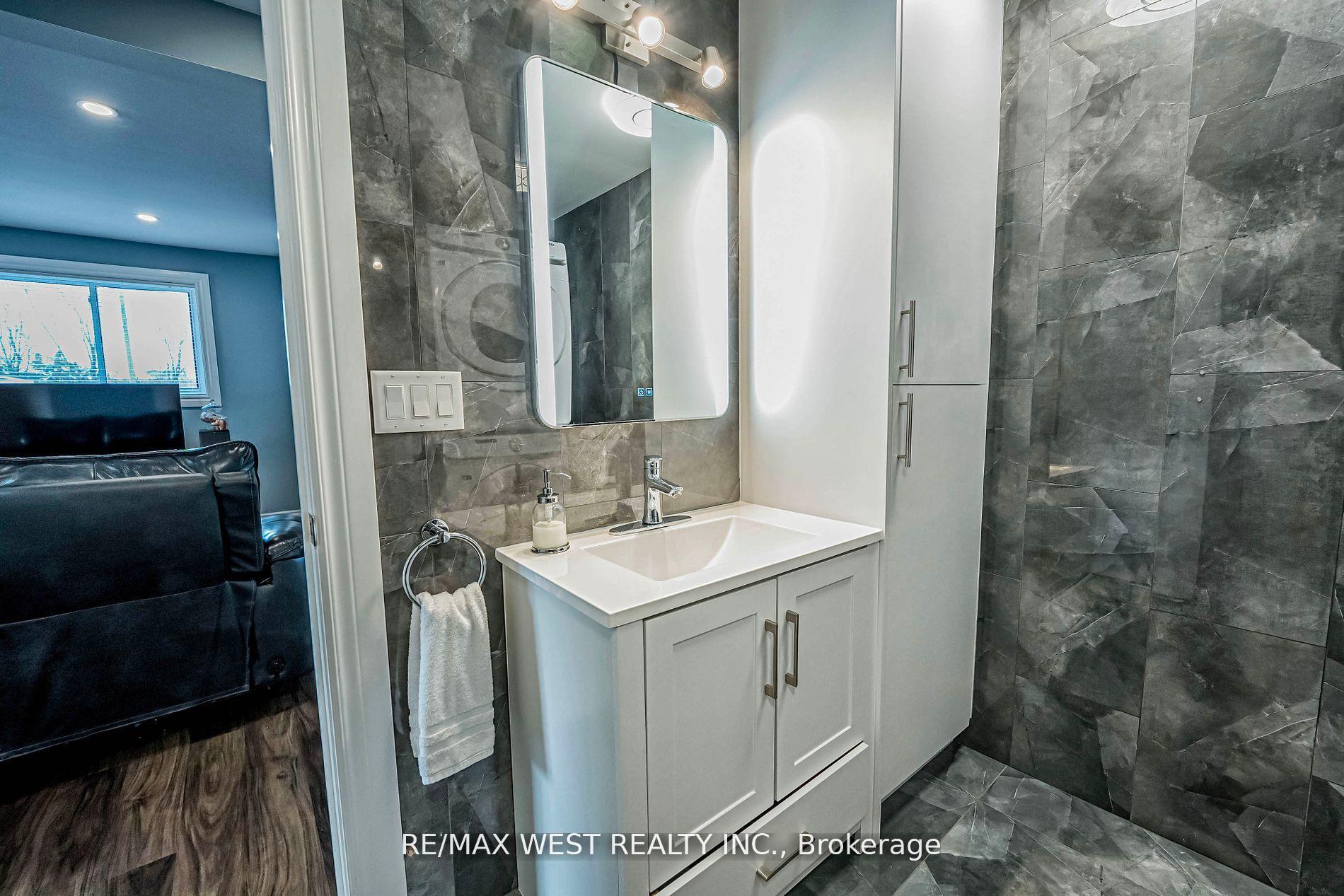 Photo 17 of 49 Park Crescent, New Tecumseth, Tottenham — HOMEH