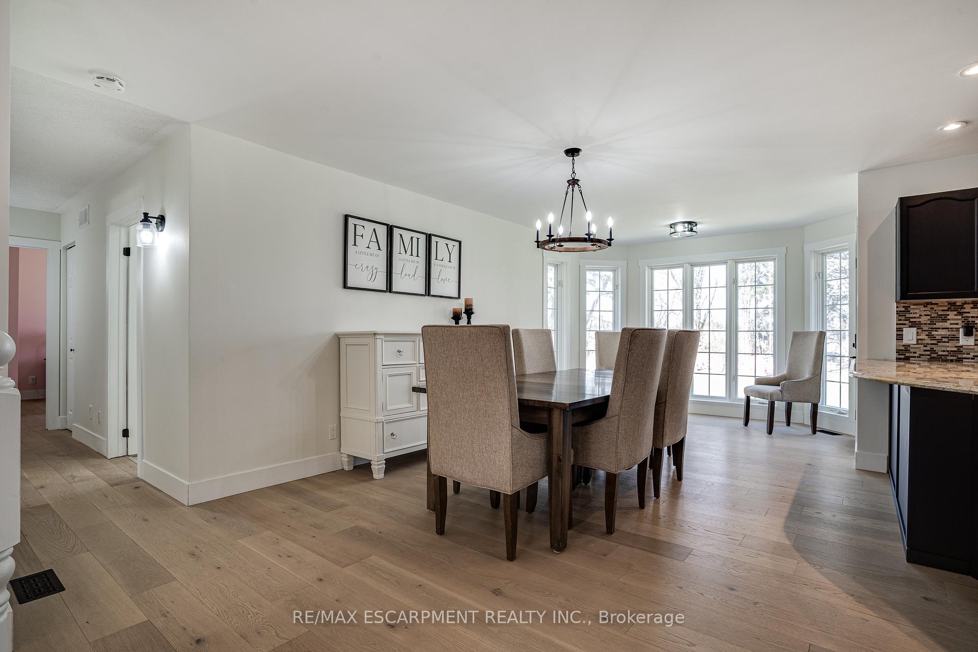 Photo 12 of 2073 Old Highway 24, Norfolk, Townsend — HOMEH