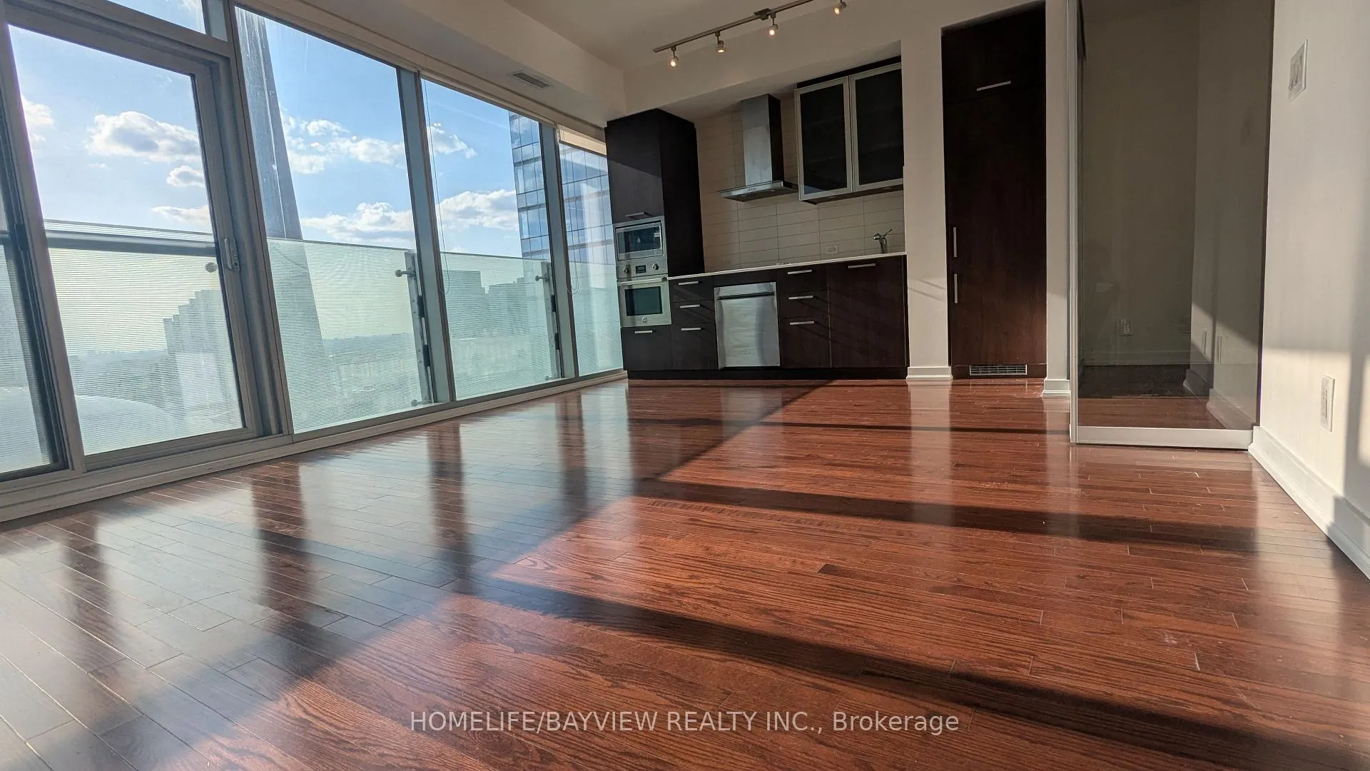 Photo 3 of Unit 3306, 14 York Street, Toronto, Waterfront Communities — HOMEH