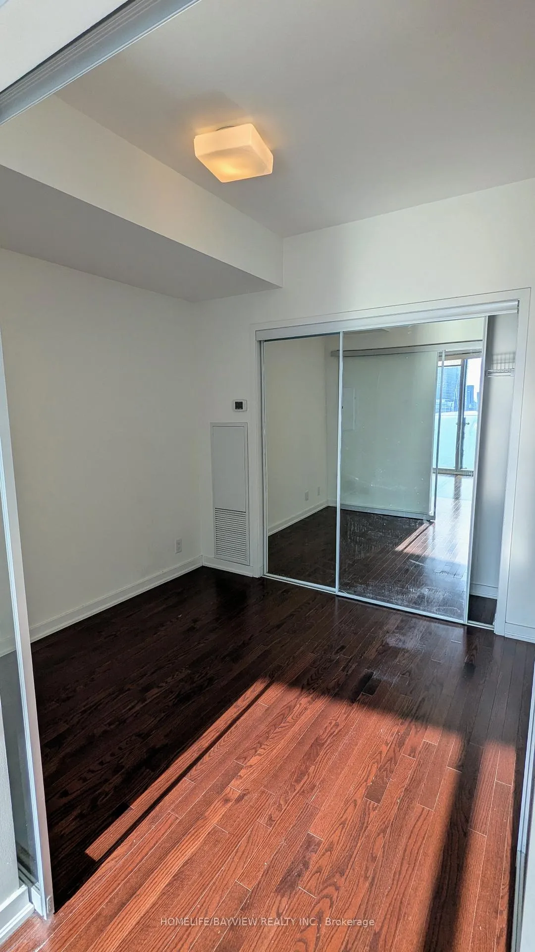 Photo 8 of Unit 3306, 14 York Street, Toronto, Waterfront Communities — HOMEH