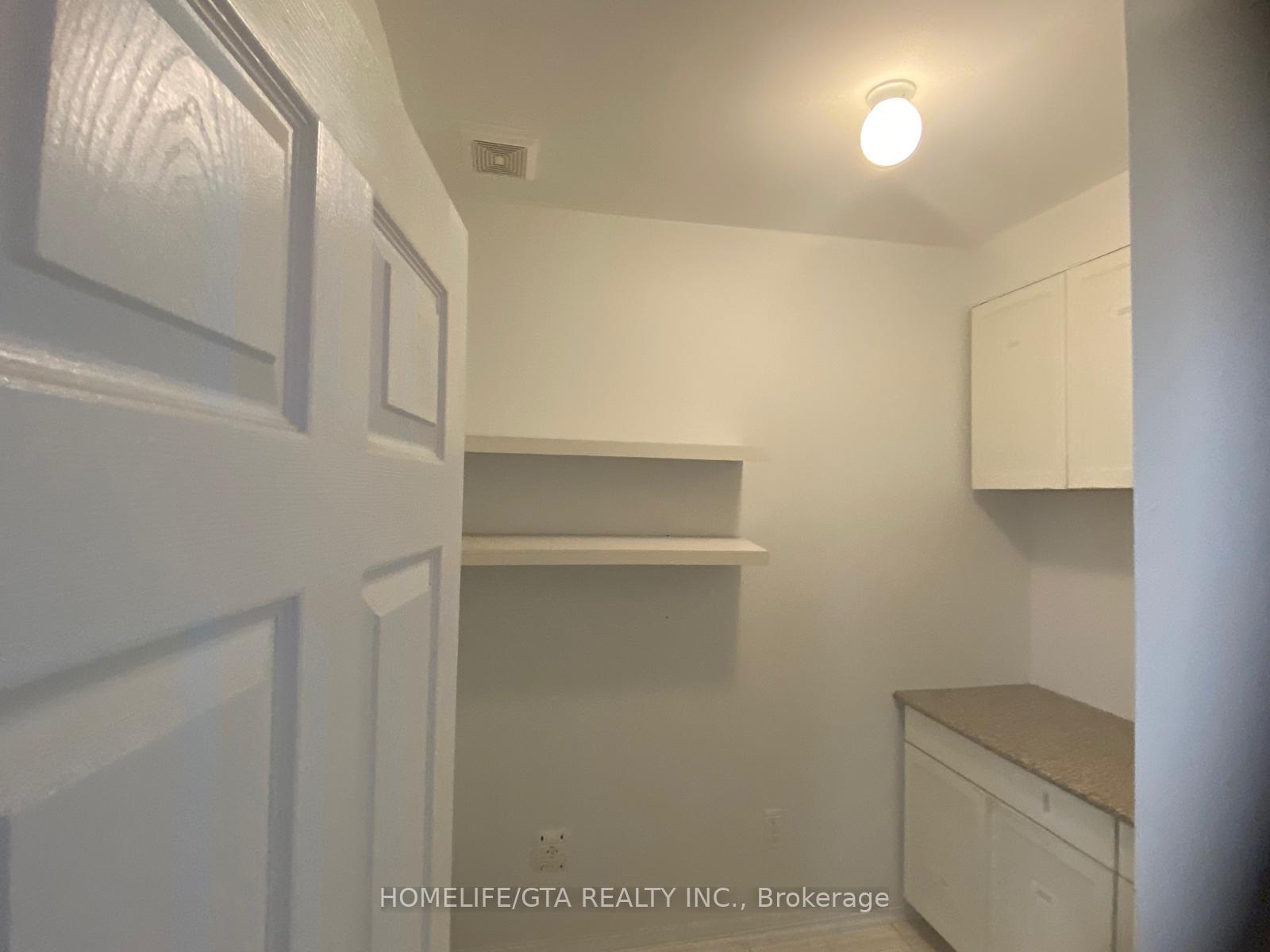 Photo 4 of 16 Voysey Way, Markham, Cedarwood — HOMEH