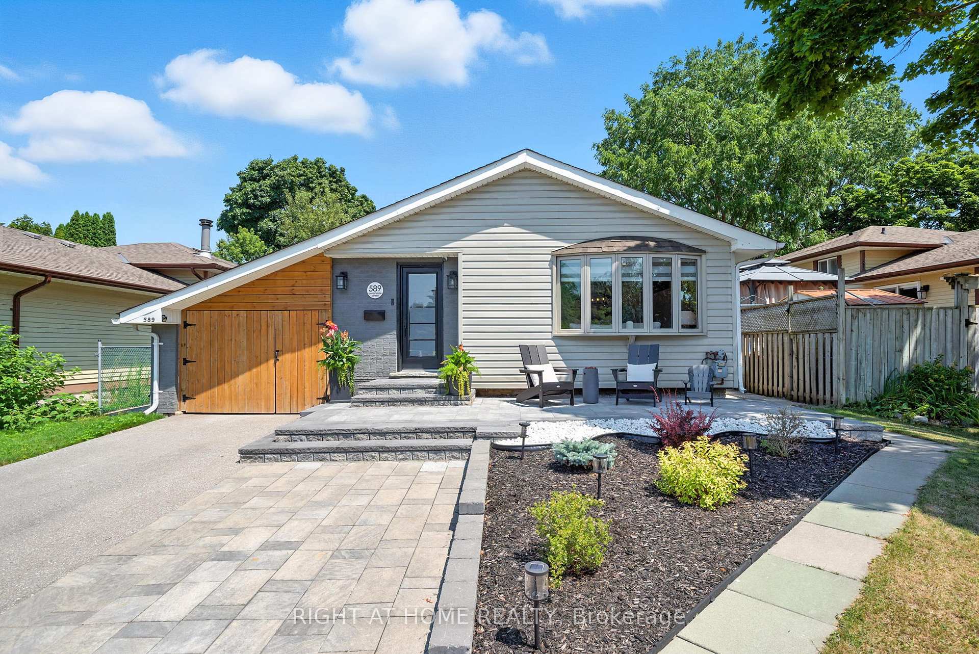 Photo 1 of 589 Annandale Street, Oshawa, Donevan — HOMEH