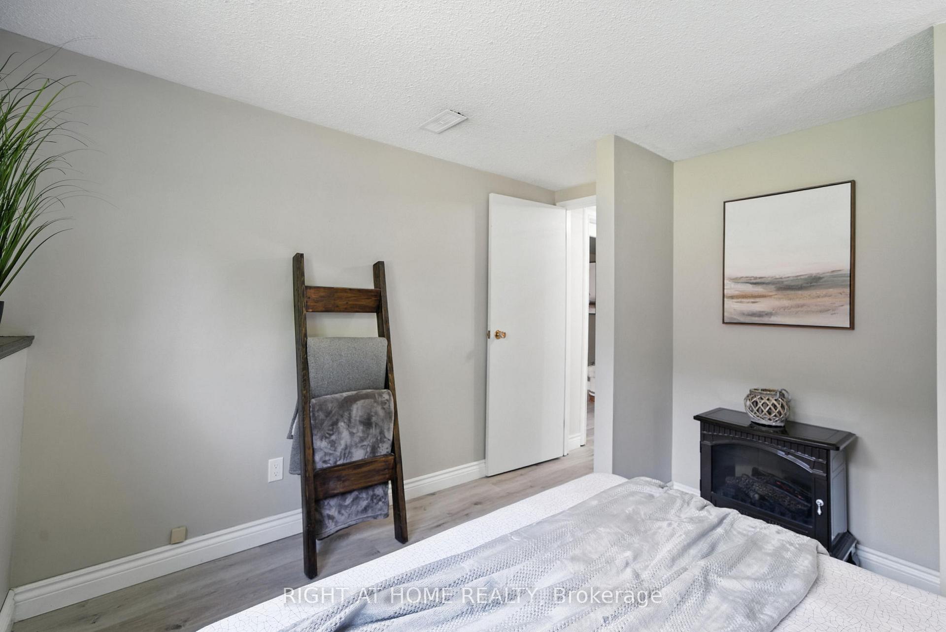Photo 26 of 589 Annandale Street, Oshawa, Donevan — HOMEH