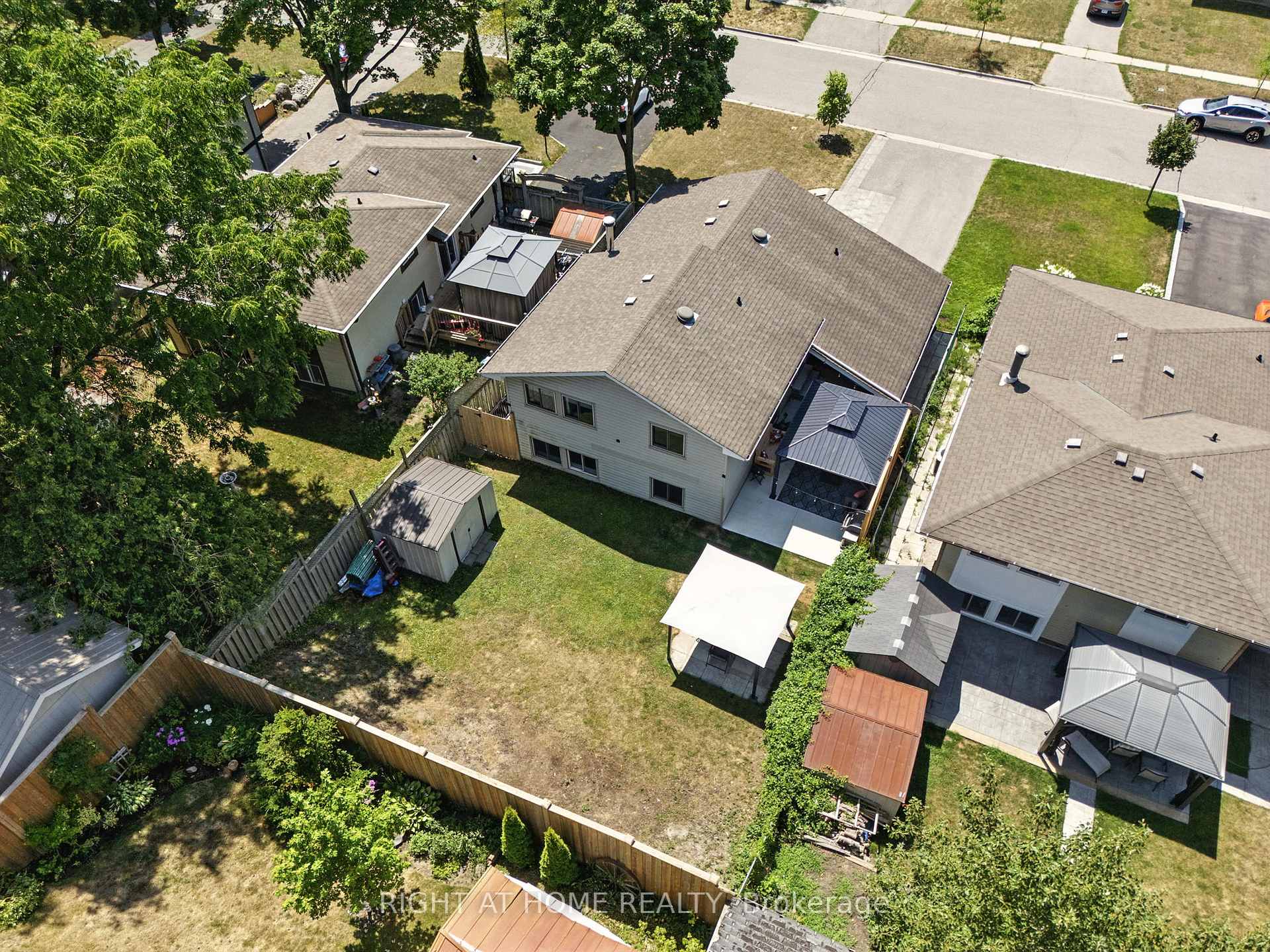 Photo 38 of 589 Annandale Street, Oshawa, Donevan — HOMEH