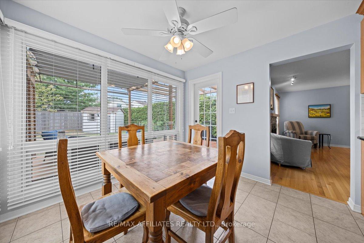 Photo 18 of 605 Falwyn Crescent, Ottawa, Fallingbrook/Ridgemount — HOMEH
