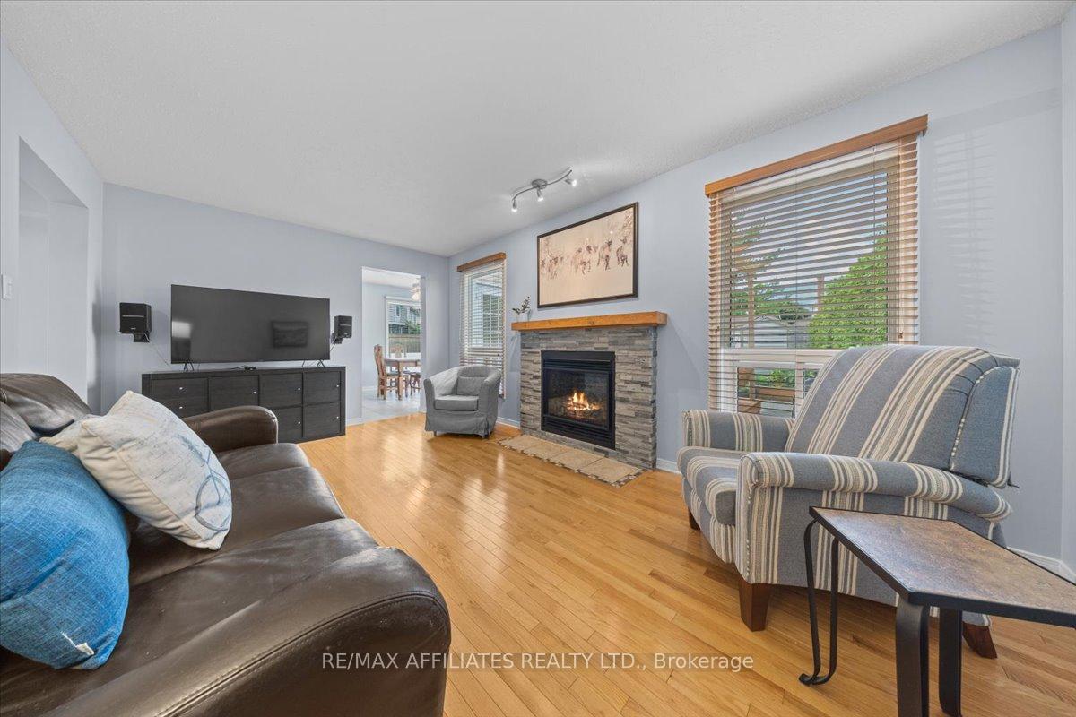 Photo 20 of 605 Falwyn Crescent, Ottawa, Fallingbrook/Ridgemount — HOMEH