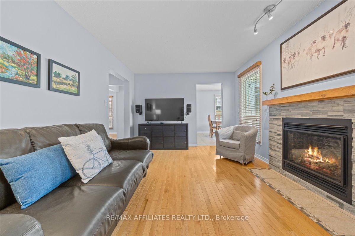 Photo 21 of 605 Falwyn Crescent, Ottawa, Fallingbrook/Ridgemount — HOMEH