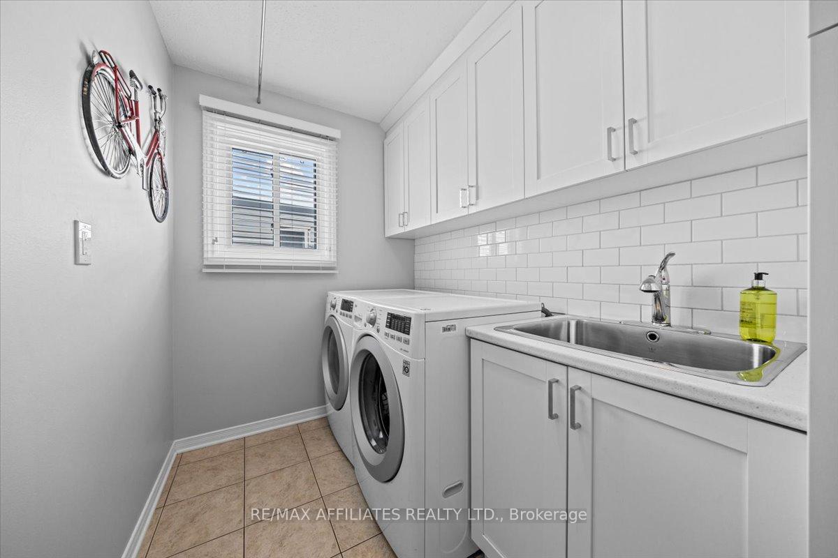 Photo 23 of 605 Falwyn Crescent, Ottawa, Fallingbrook/Ridgemount — HOMEH