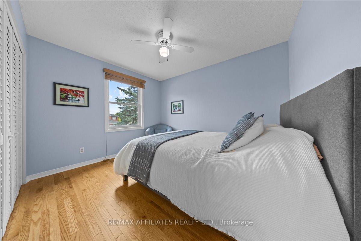 Photo 33 of 605 Falwyn Crescent, Ottawa, Fallingbrook/Ridgemount — HOMEH