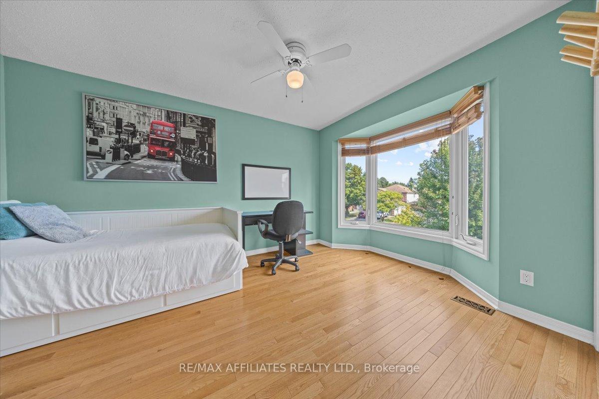 Photo 35 of 605 Falwyn Crescent, Ottawa, Fallingbrook/Ridgemount — HOMEH