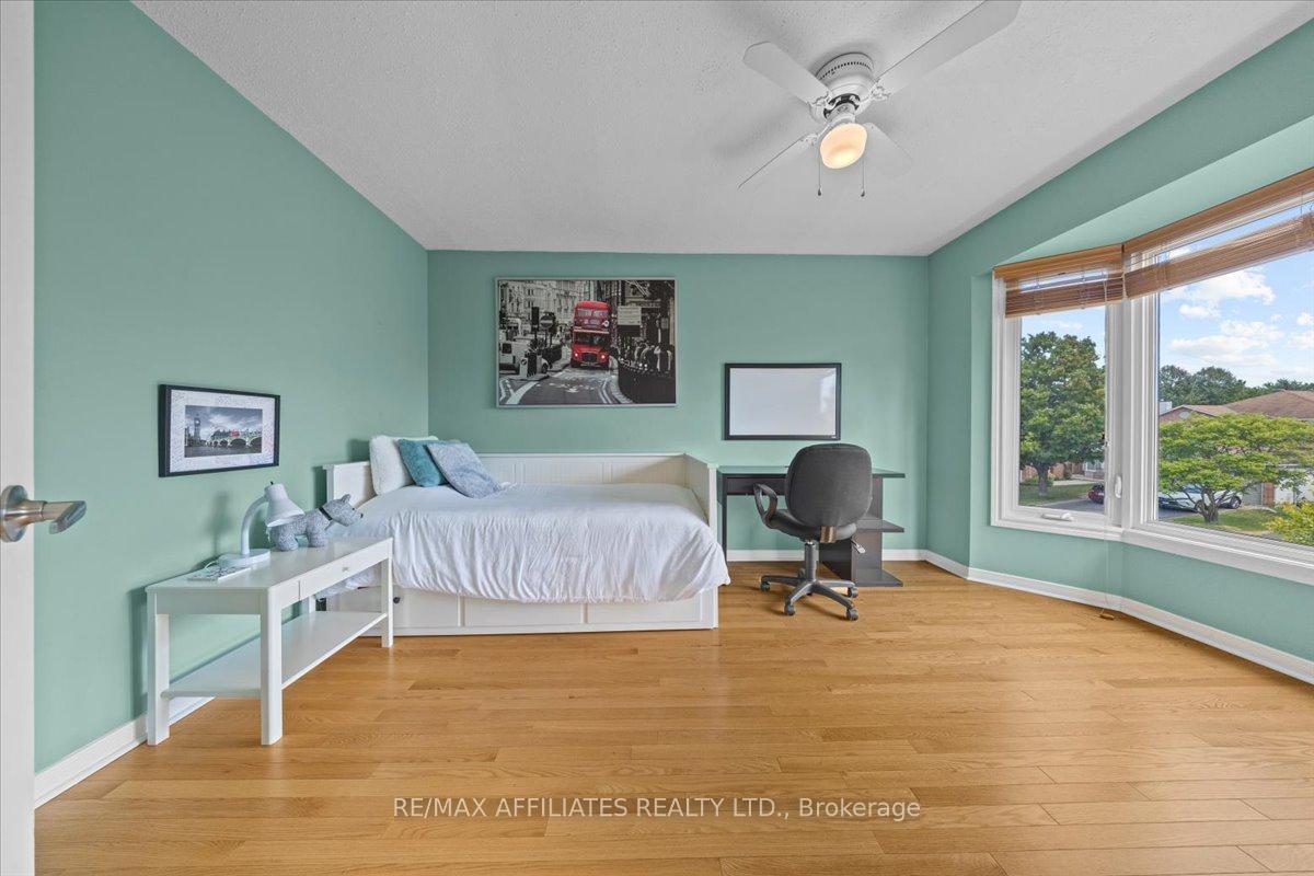 Photo 36 of 605 Falwyn Crescent, Ottawa, Fallingbrook/Ridgemount — HOMEH