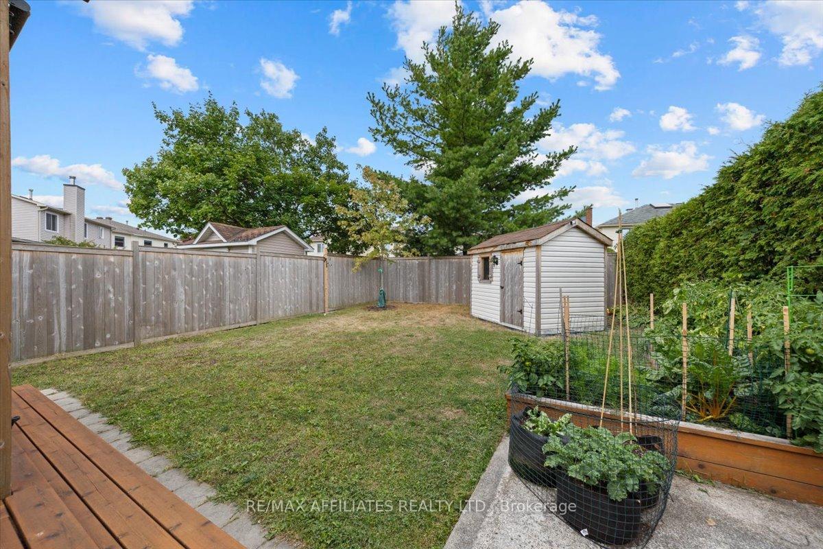Photo 39 of 605 Falwyn Crescent, Ottawa, Fallingbrook/Ridgemount — HOMEH