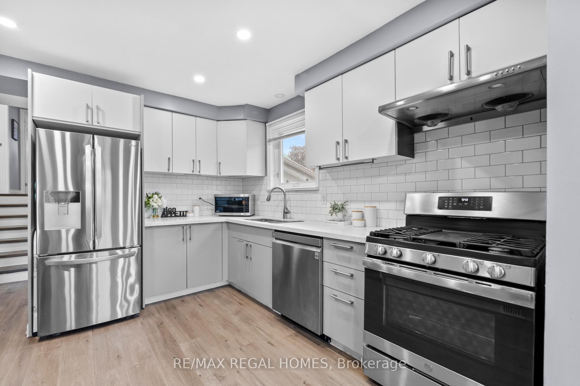 Photo 6 of 635 Capilano Crescent, Oshawa, Donevan — HOMEH