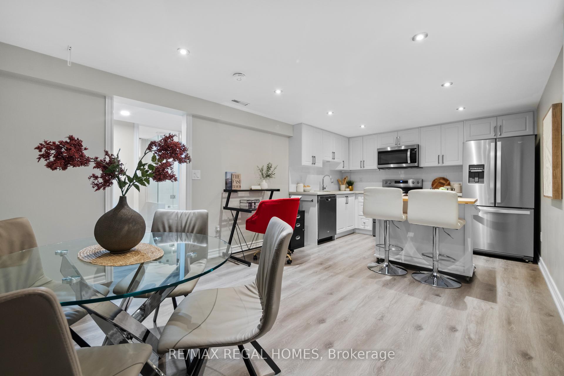 Photo 23 of 635 Capilano Crescent, Oshawa, Donevan — HOMEH