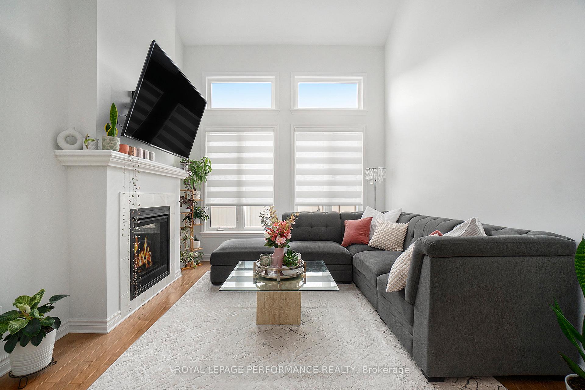 Photo 4 of 699 Cairn Crescent, Ottawa, Mer Bleue/Bradley Estates/Anderson Park — HOMEH